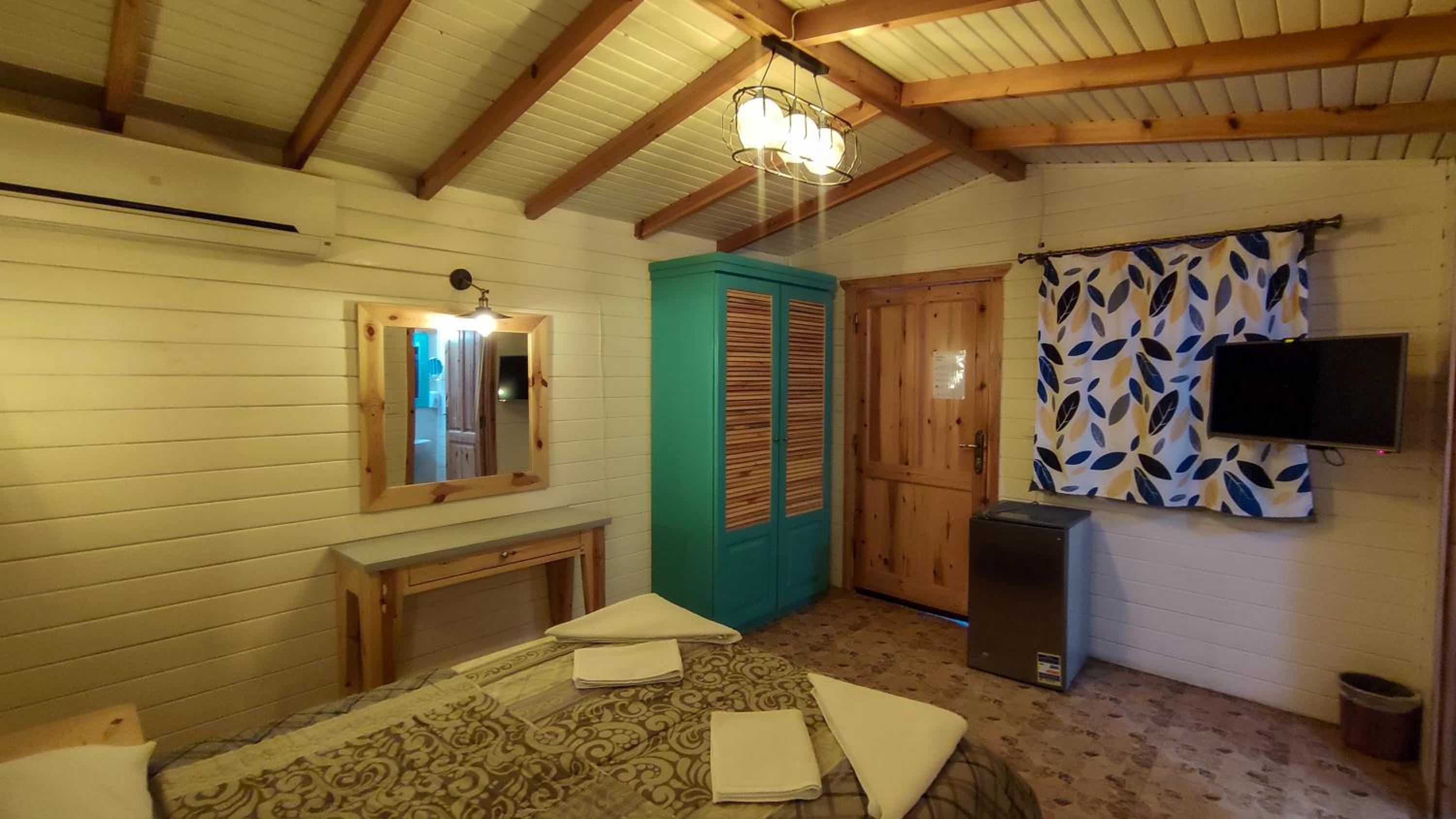 Shams Hotel & Dive Centre