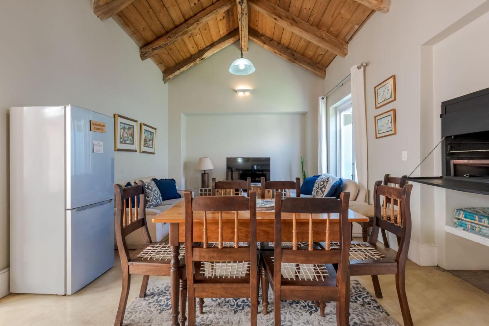 Blue Bay Lodge