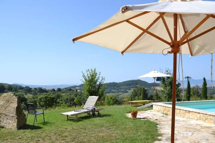 Il Borgo Del Lupo Relax Family Apartments in Tuscany with Restaurant & Swimming Pool