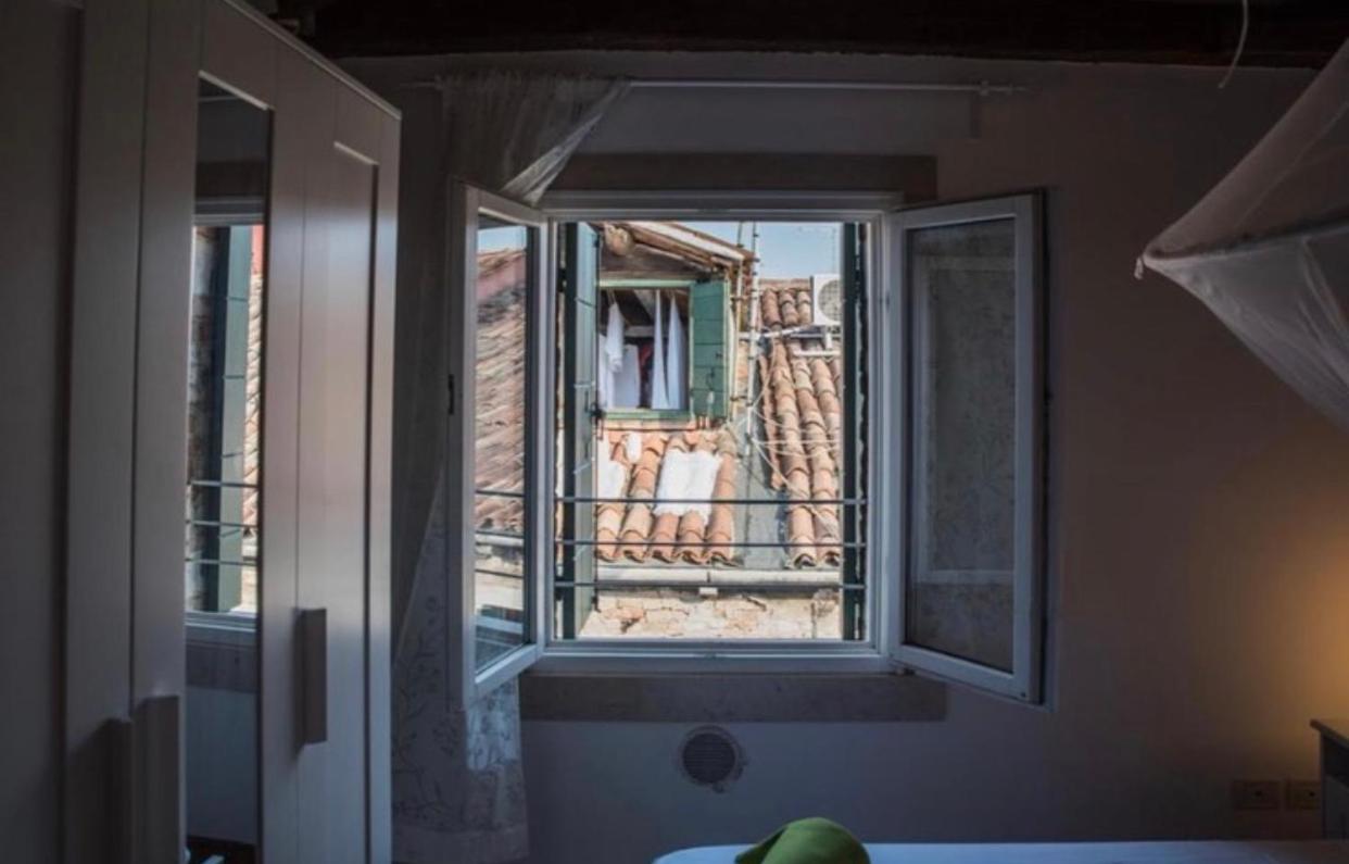 SALAMON GUEST HOUSE