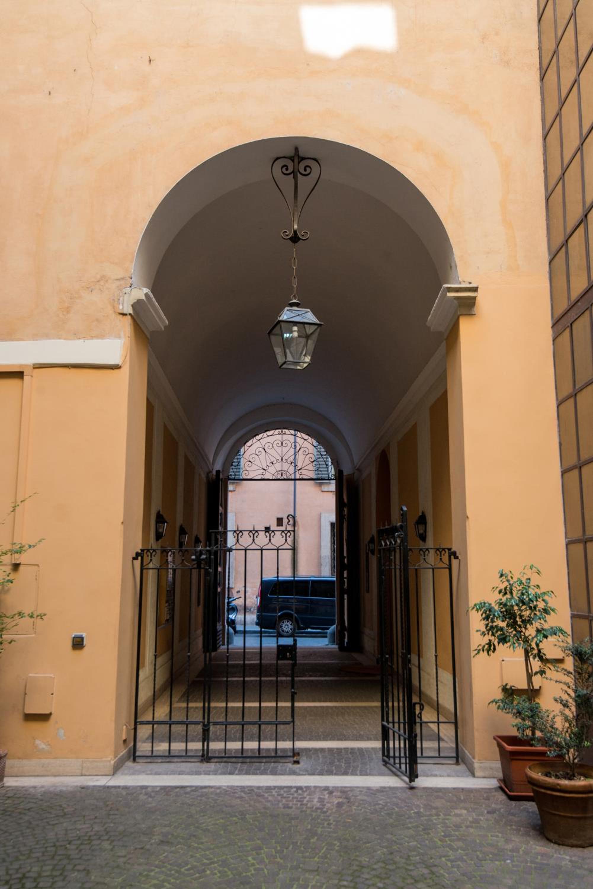Assunta Domus