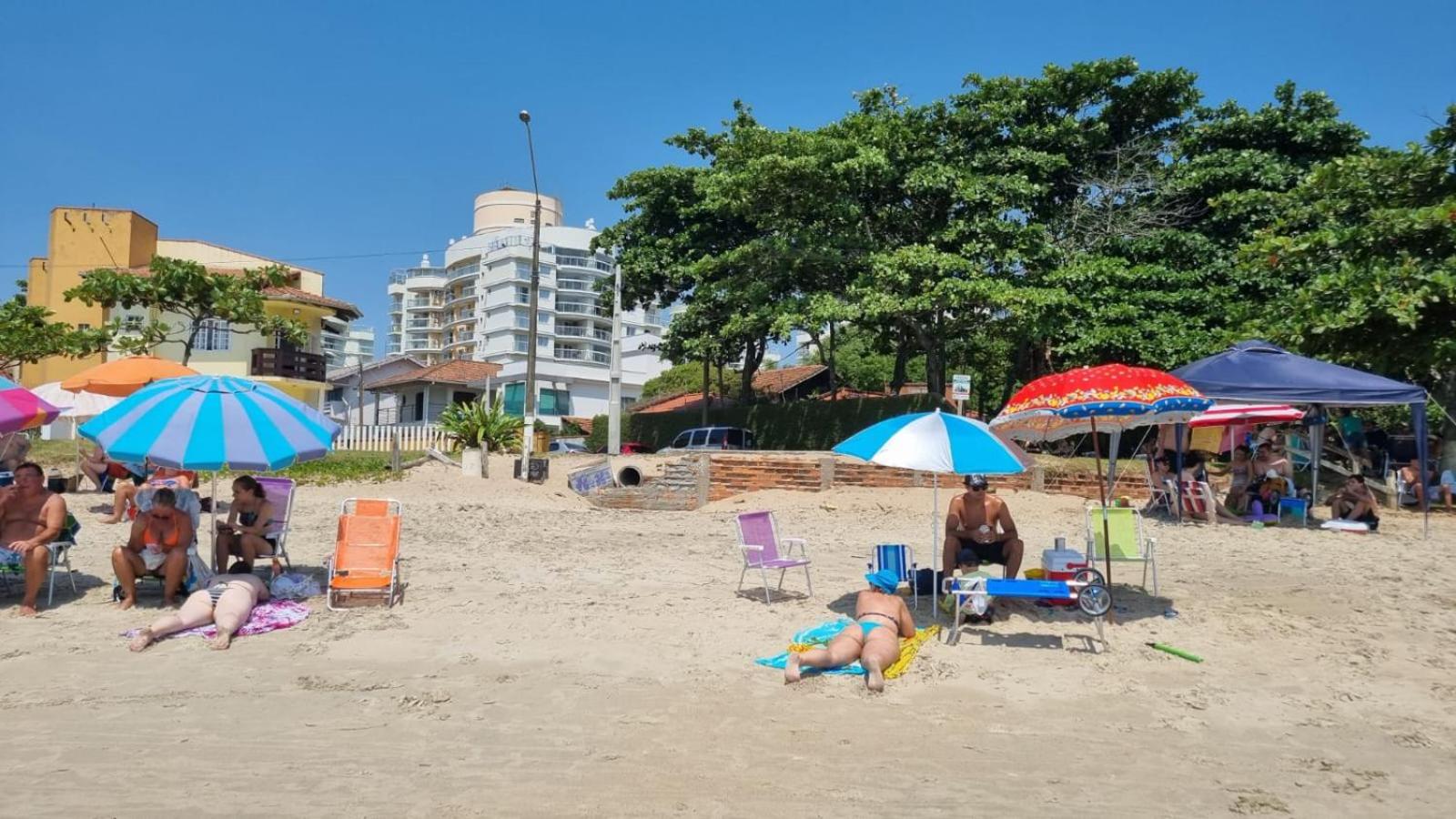 BETO CARRERO/Apartamento 2Q/300canais/Piscina/Praia/Playground/Nautilus Home Club, com academia, na quadra do mar view 4