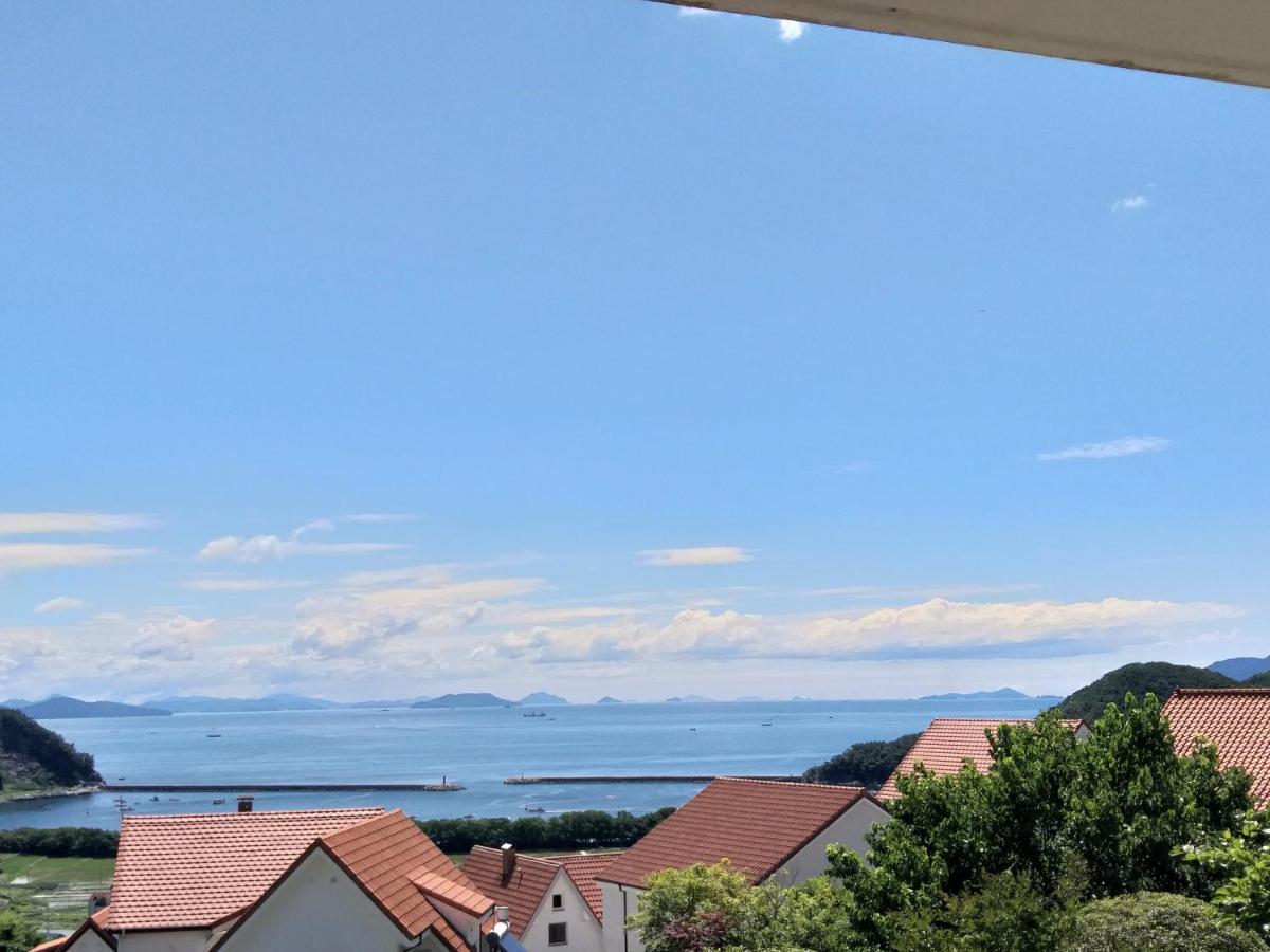 The Viewpoint House view 3