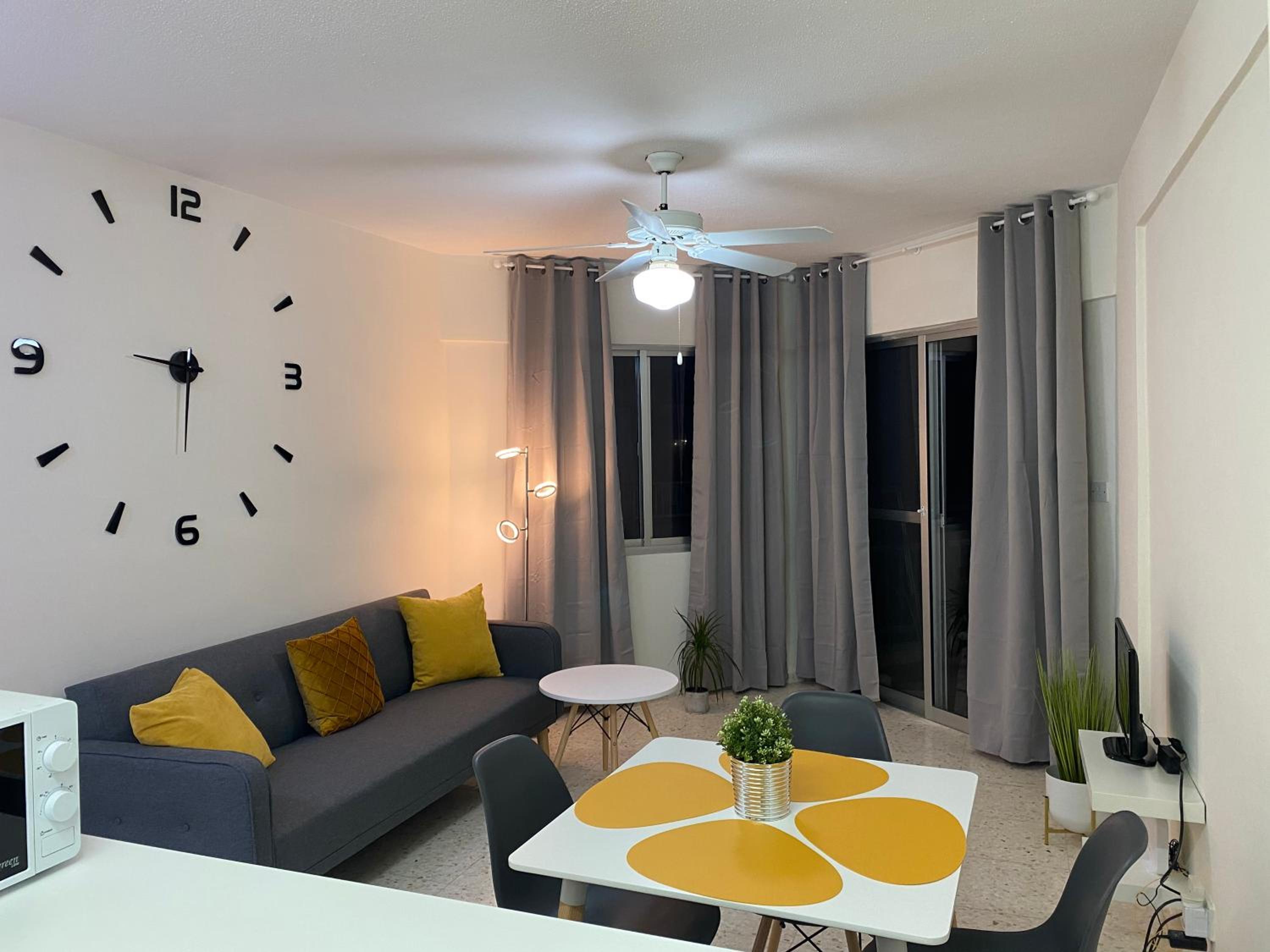 Diamond Apartment with stunning sea view view 4