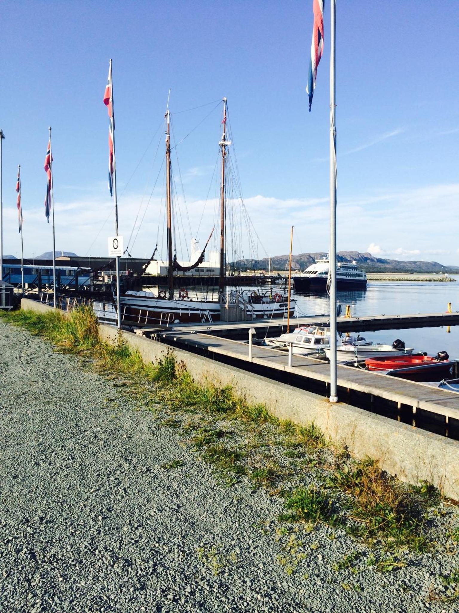 Brekstad Gjestehus AS