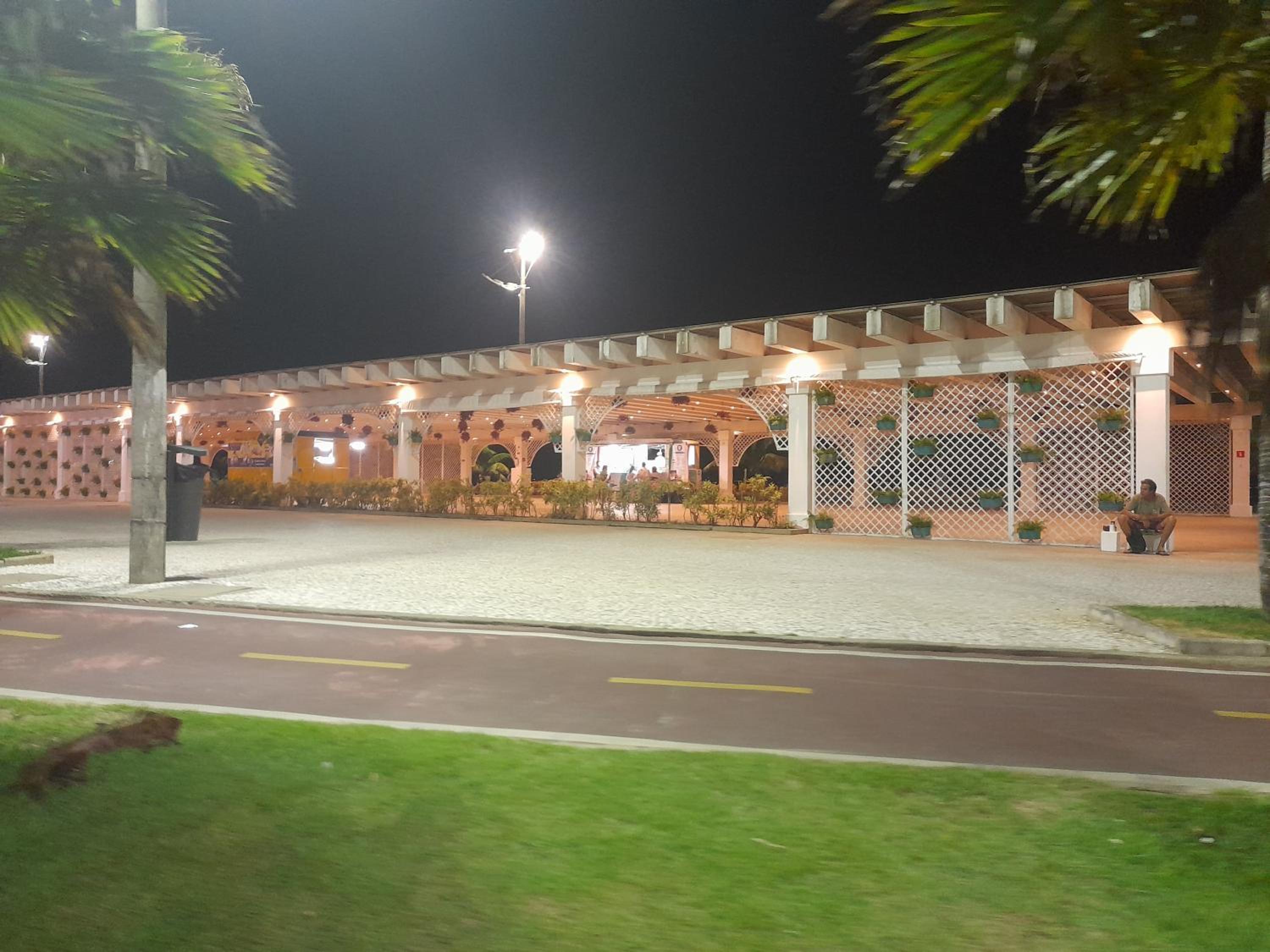 DISPONIVEL NATAL E REVEILLON 2026 - Belíssima e Aconchegante Casa com Piscina e Aquecimento Solar o Ano Todo GRATUITO, Perto da Praia