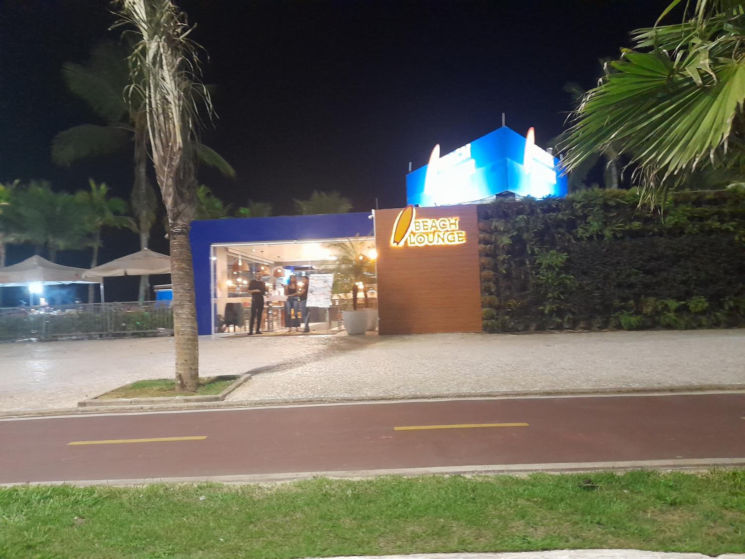 DISPONIVEL NATAL E REVEILLON 2026 - Belíssima e Aconchegante Casa com Piscina e Aquecimento Solar o Ano Todo GRATUITO, Perto da Praia
