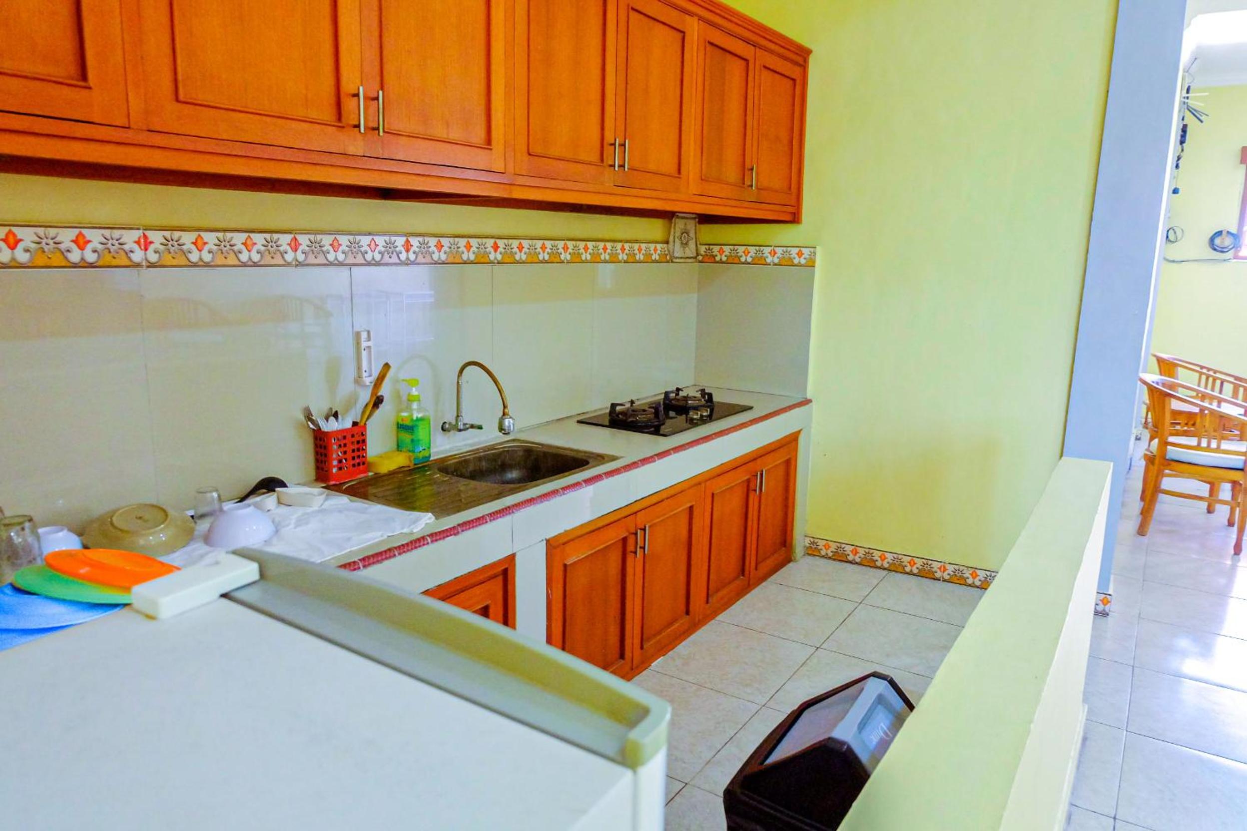 Adi Homestay