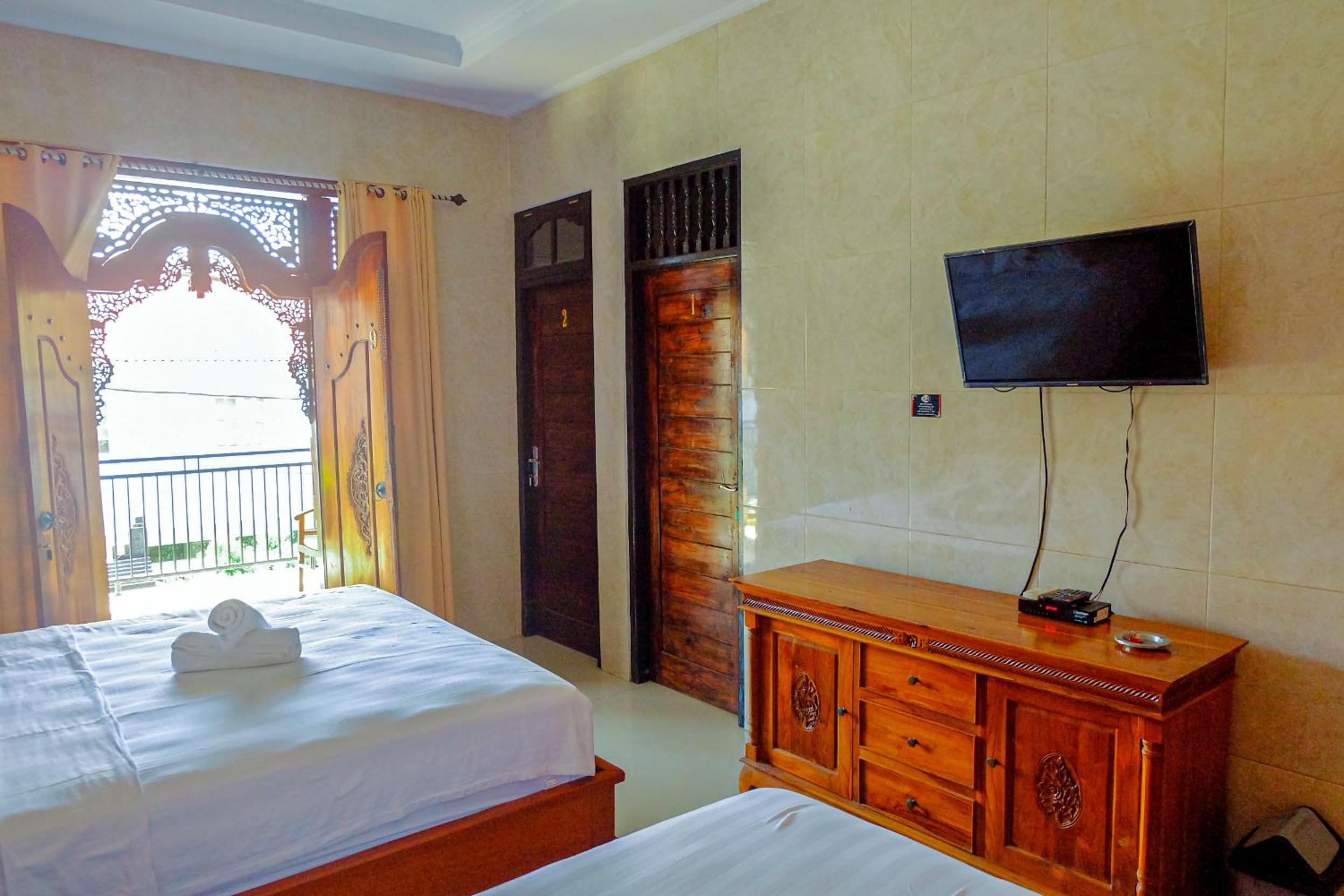 Adi Homestay