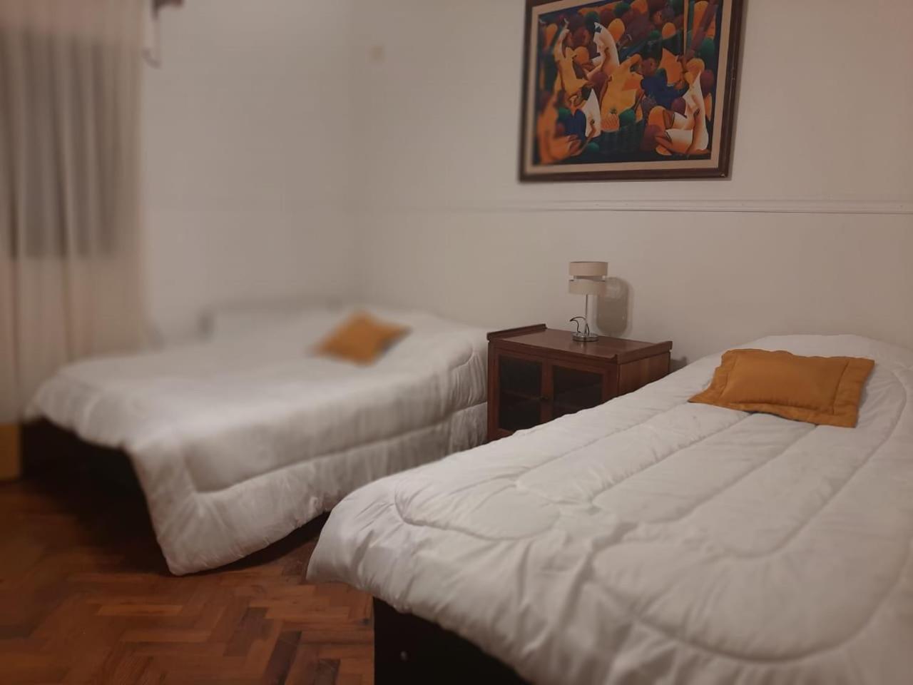 Casa frente al parque San Martín zona residencial