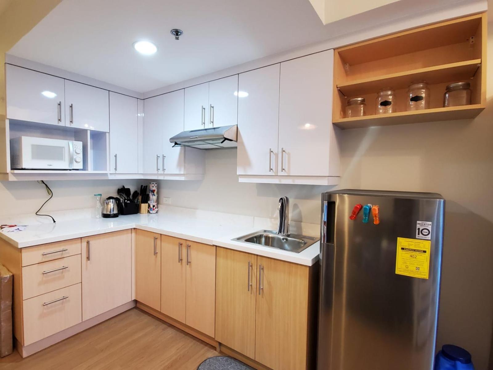 Cozy Condo at Pine Suites Tagaytay with WIFI Netflix & Pool