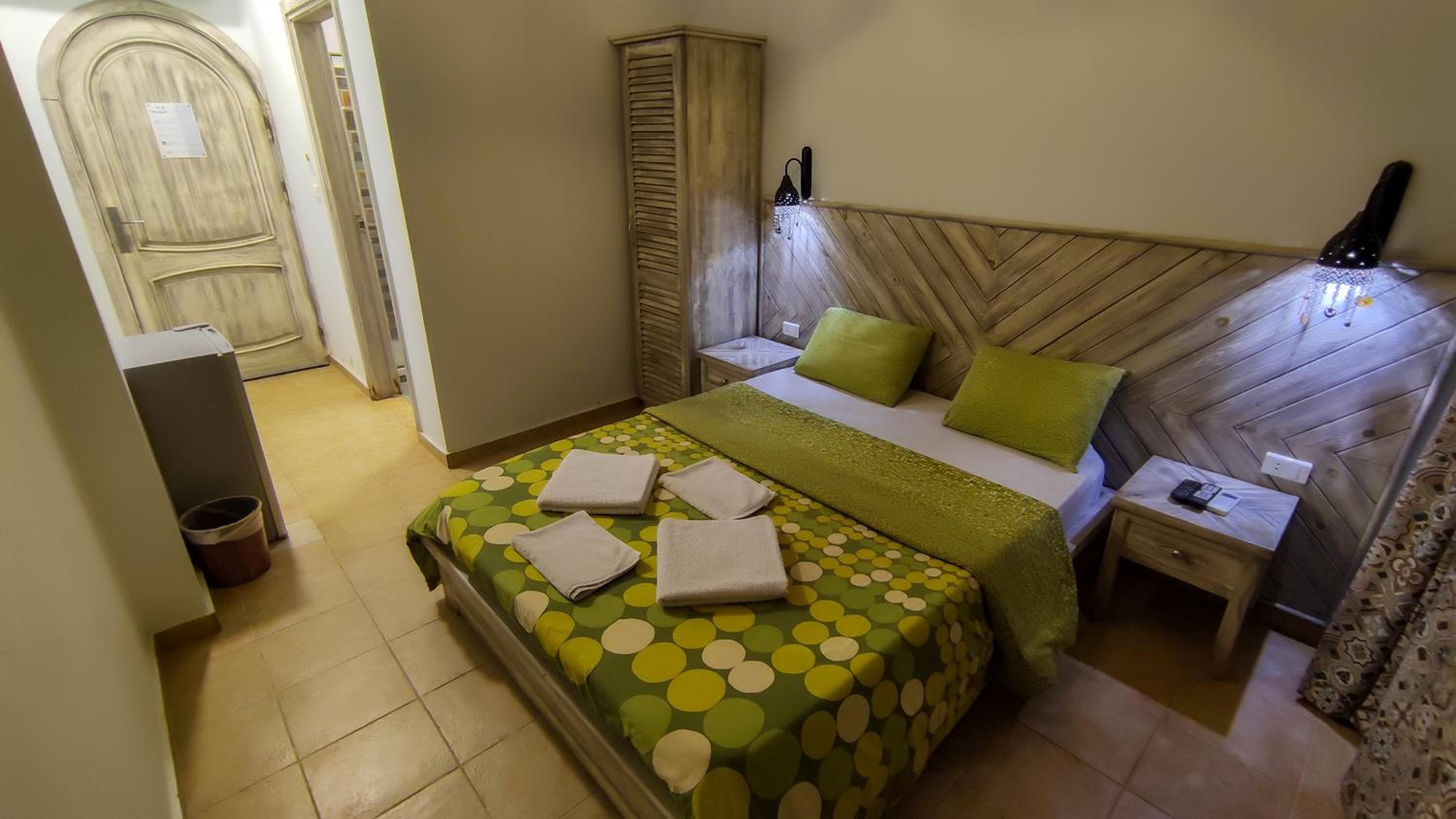 Shams Hotel & Dive Centre