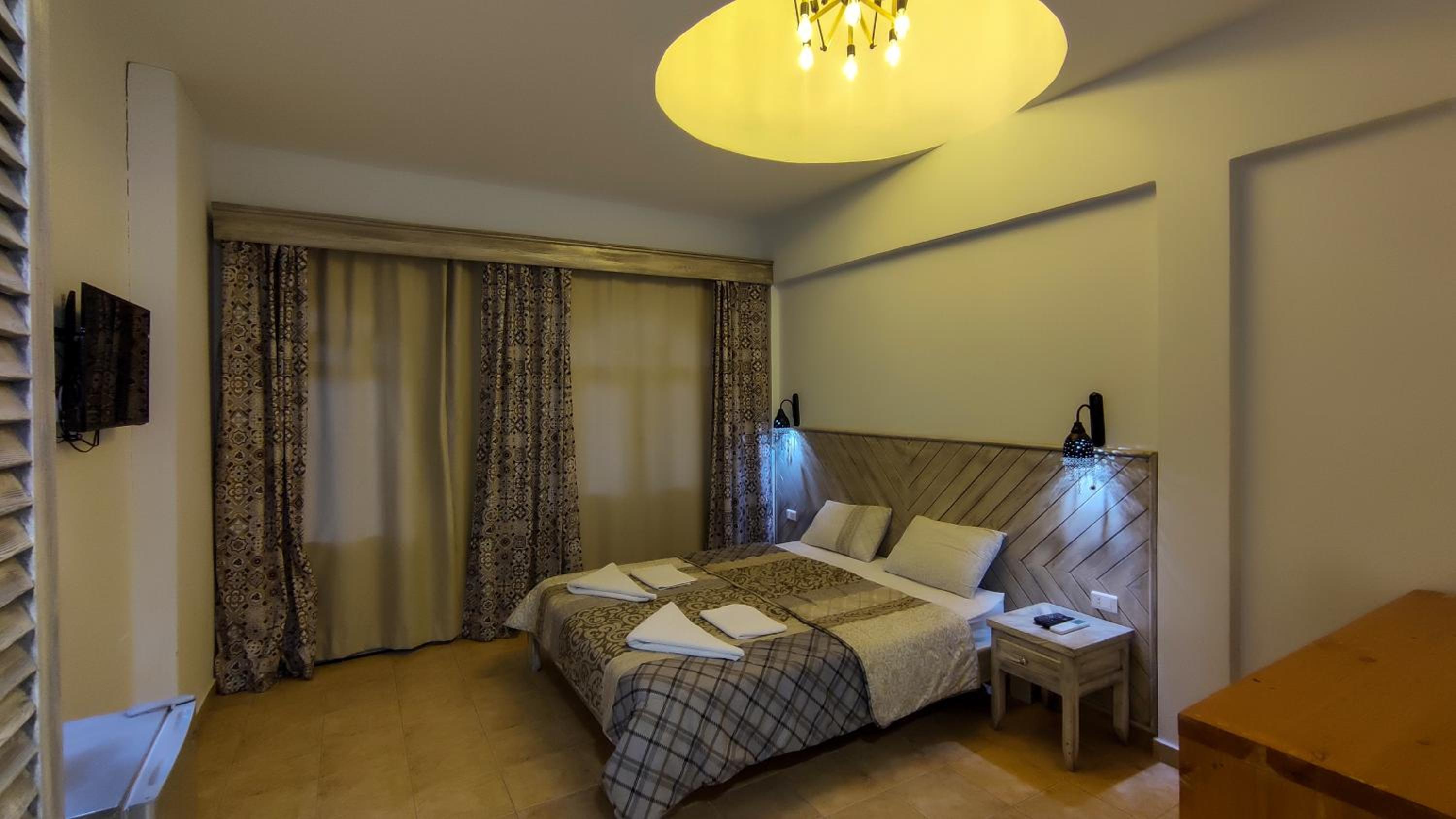 Shams Hotel & Dive Centre