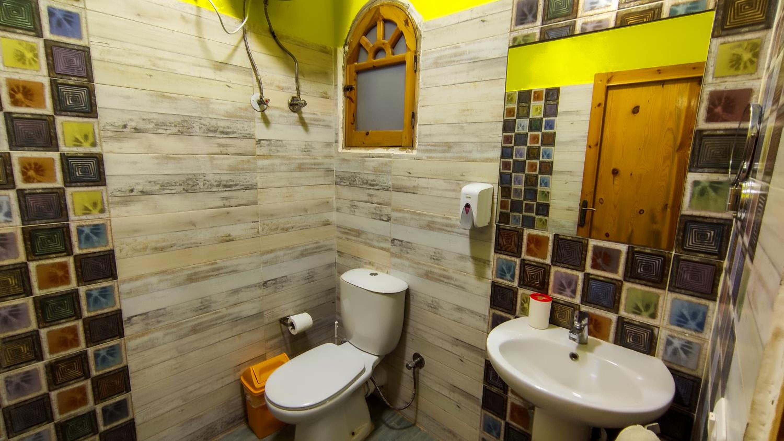 Shams Hotel & Dive Centre