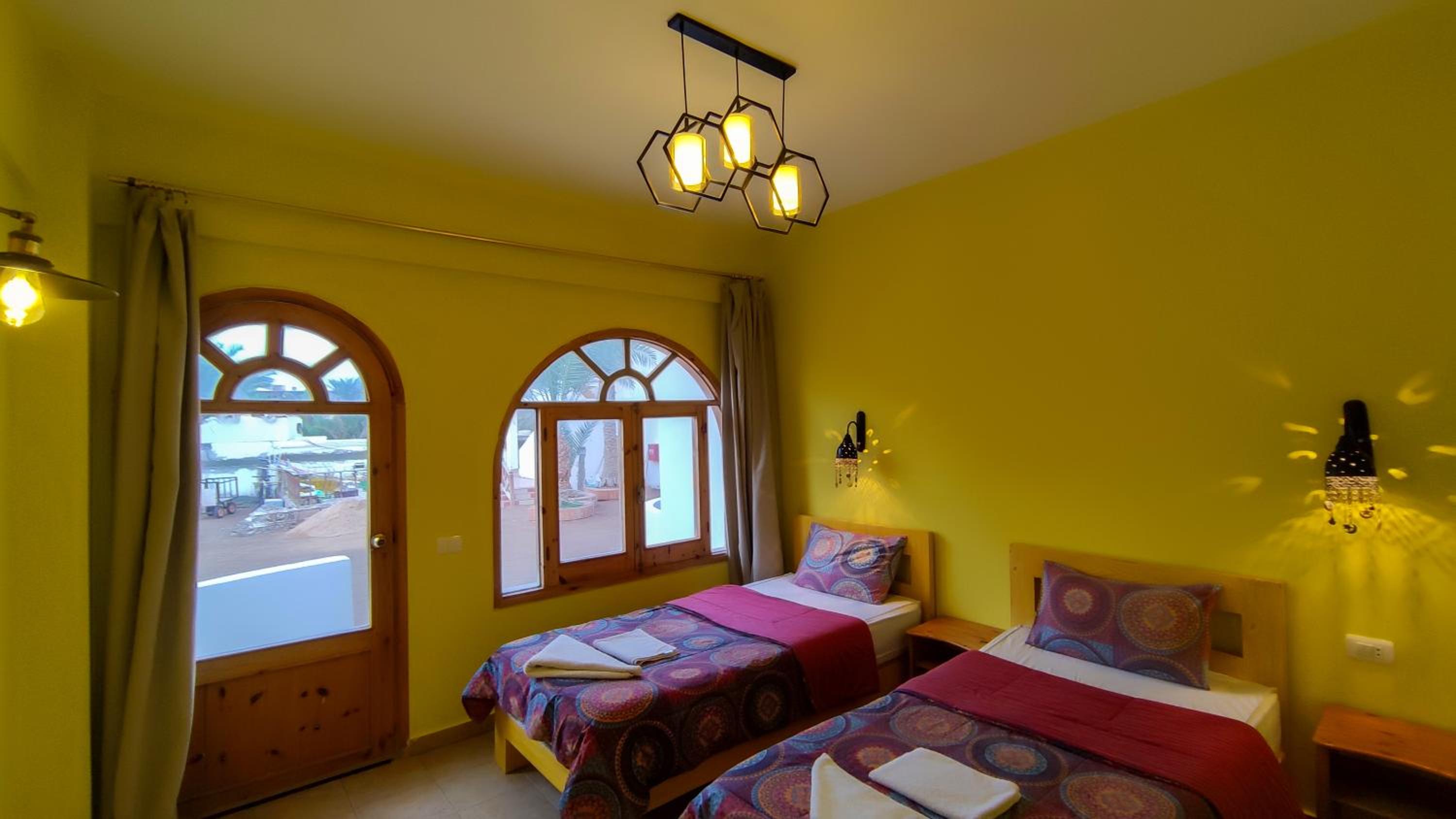 Shams Hotel & Dive Centre