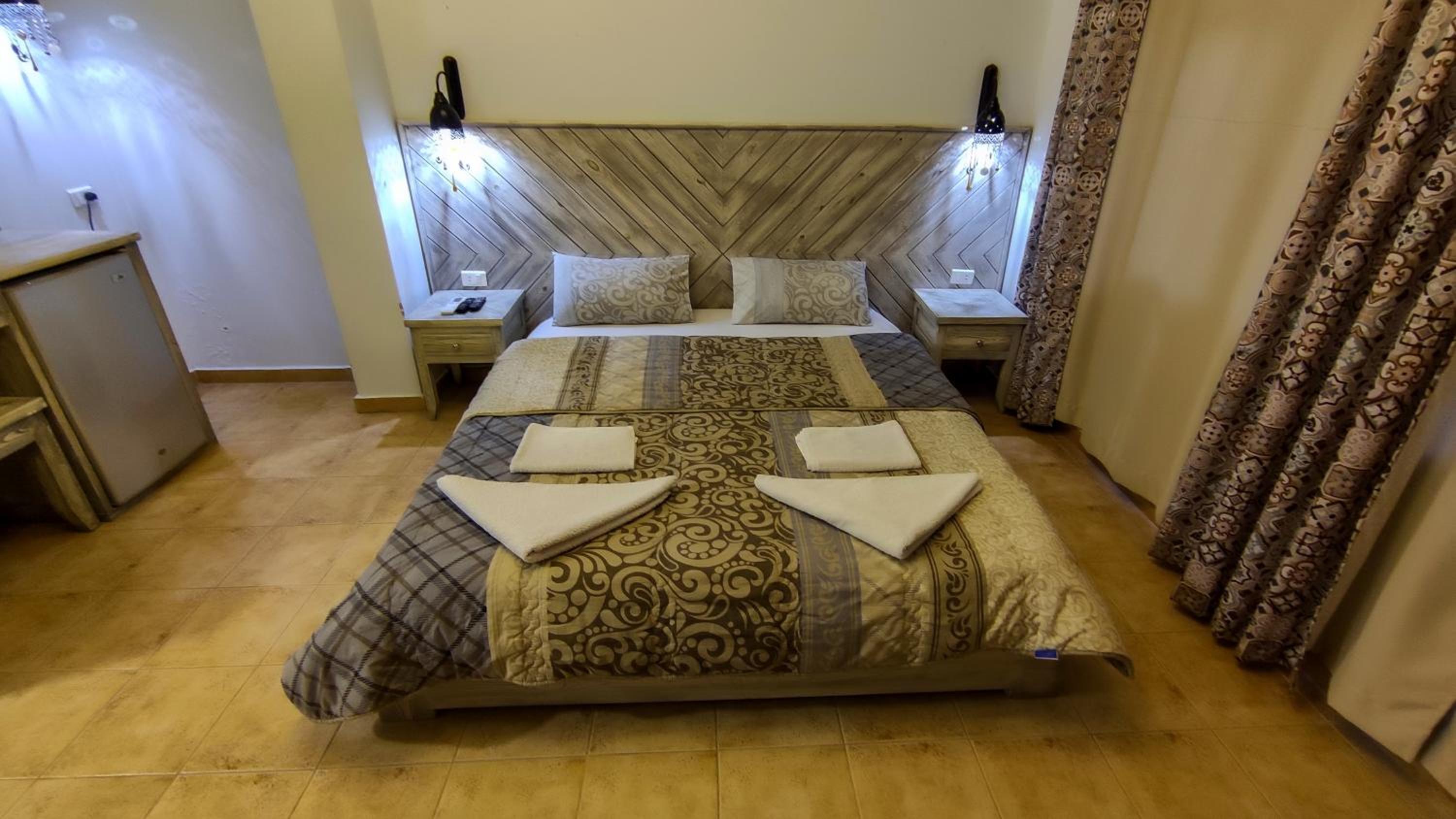Shams Hotel & Dive Centre