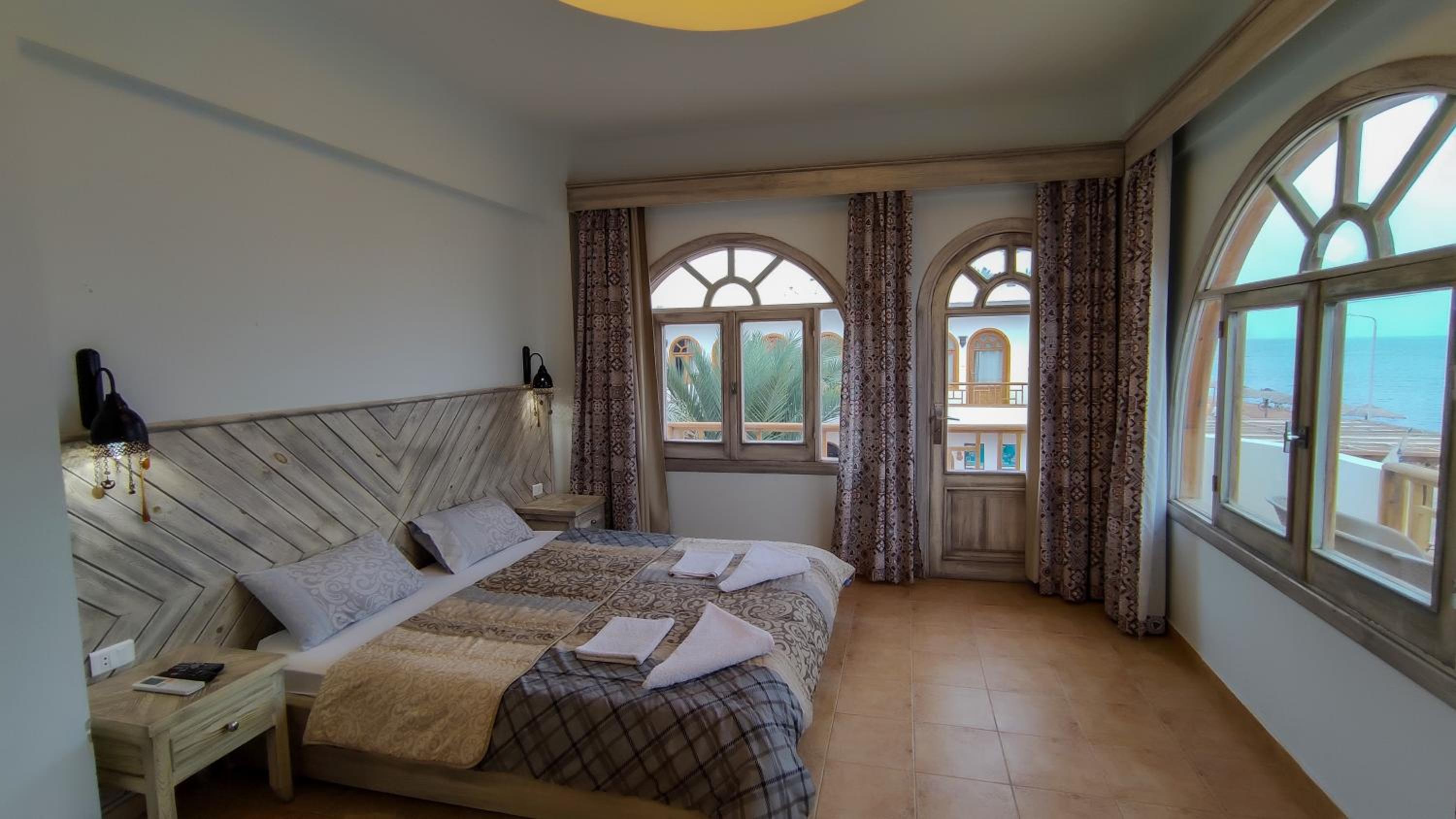 Shams Hotel & Dive Centre