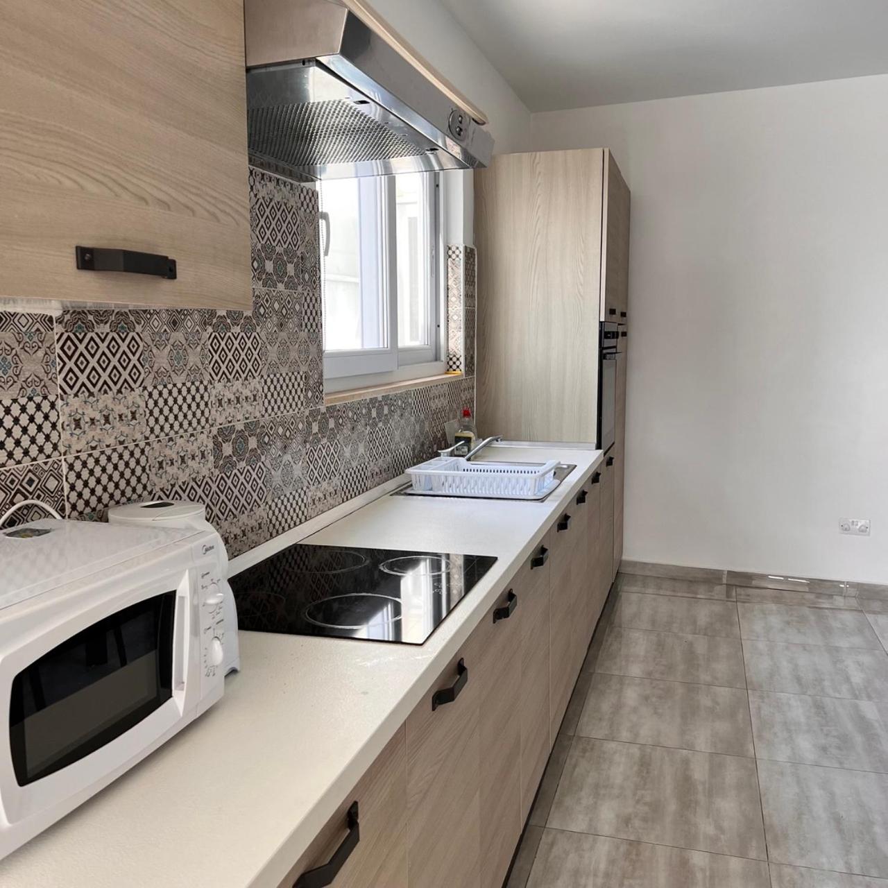 F6 Modern and bright Apartment in Malta view 4