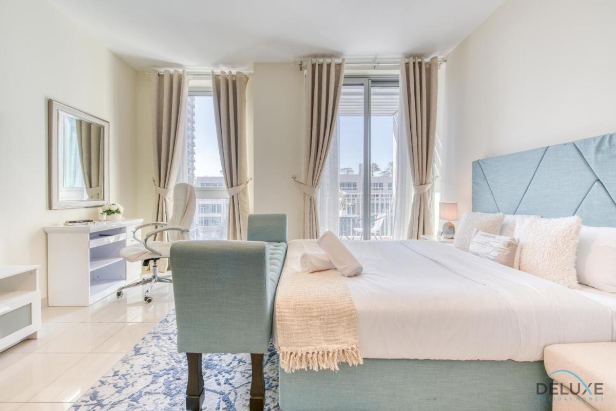 Exquisite Studio at Standpoint Tower Downtown Dubai by Deluxe Holiday Homes