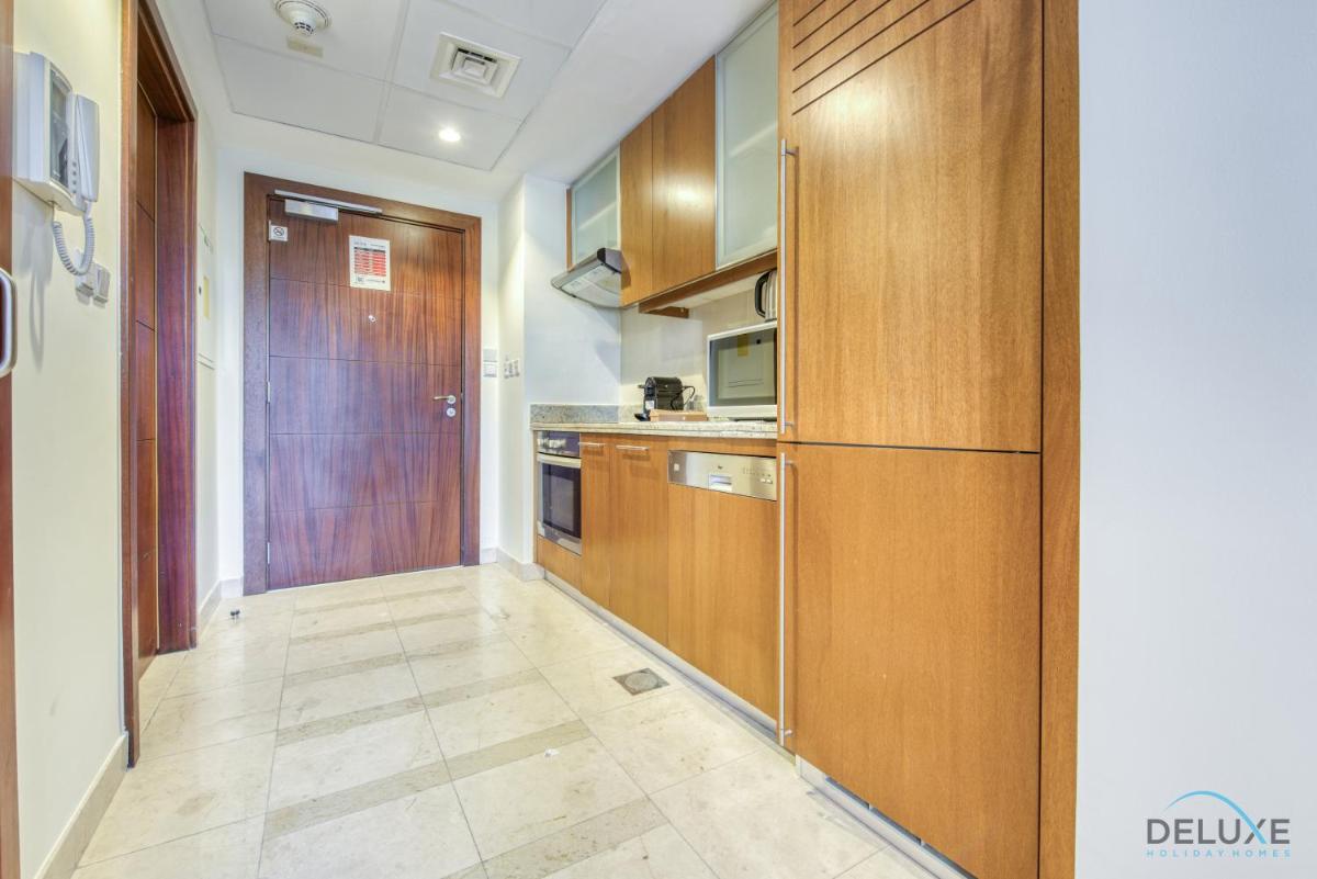 Exquisite Studio at Standpoint Tower Downtown Dubai by Deluxe Holiday Homes