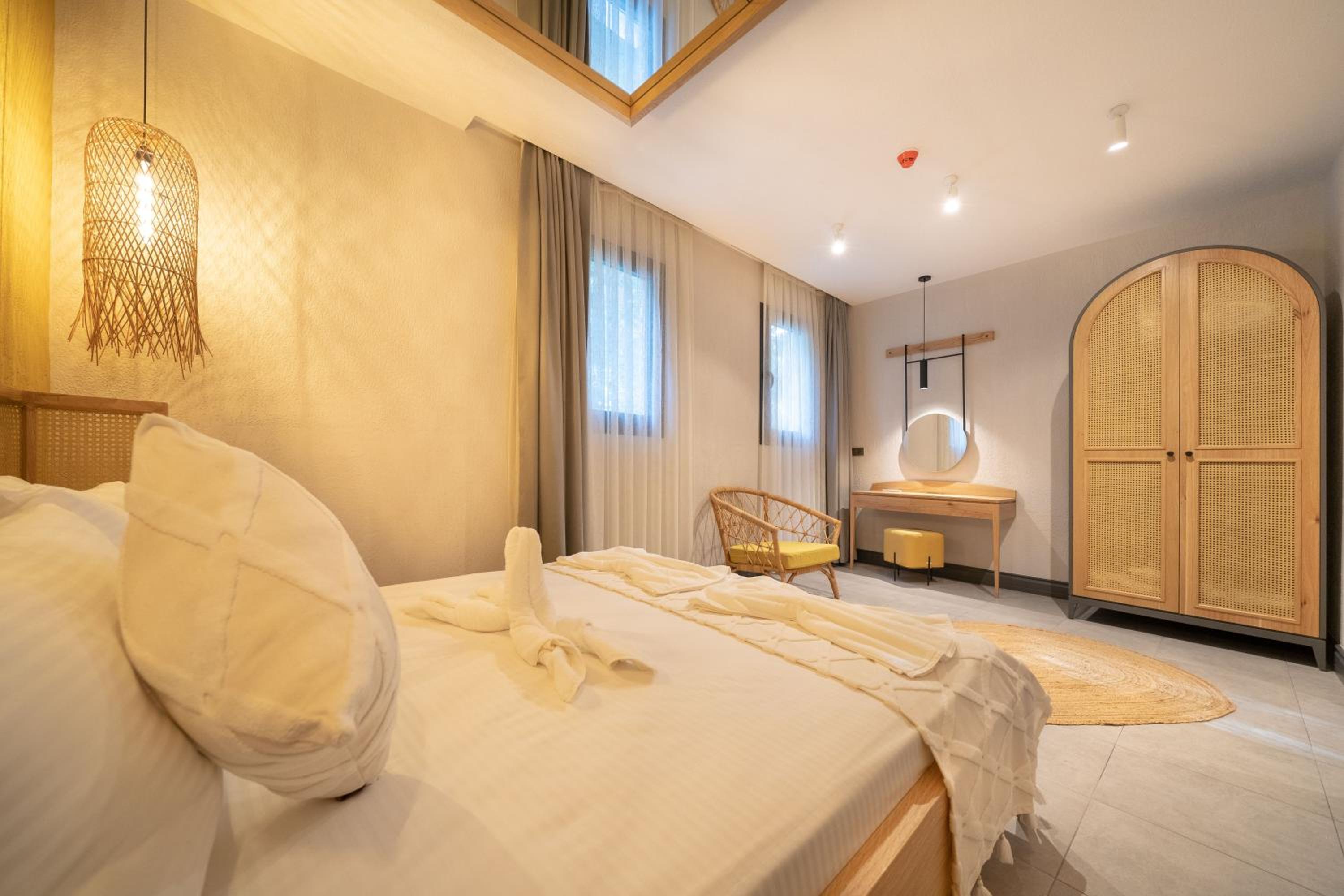 Reddoors Suites Deniz Manzaralı - Image 28