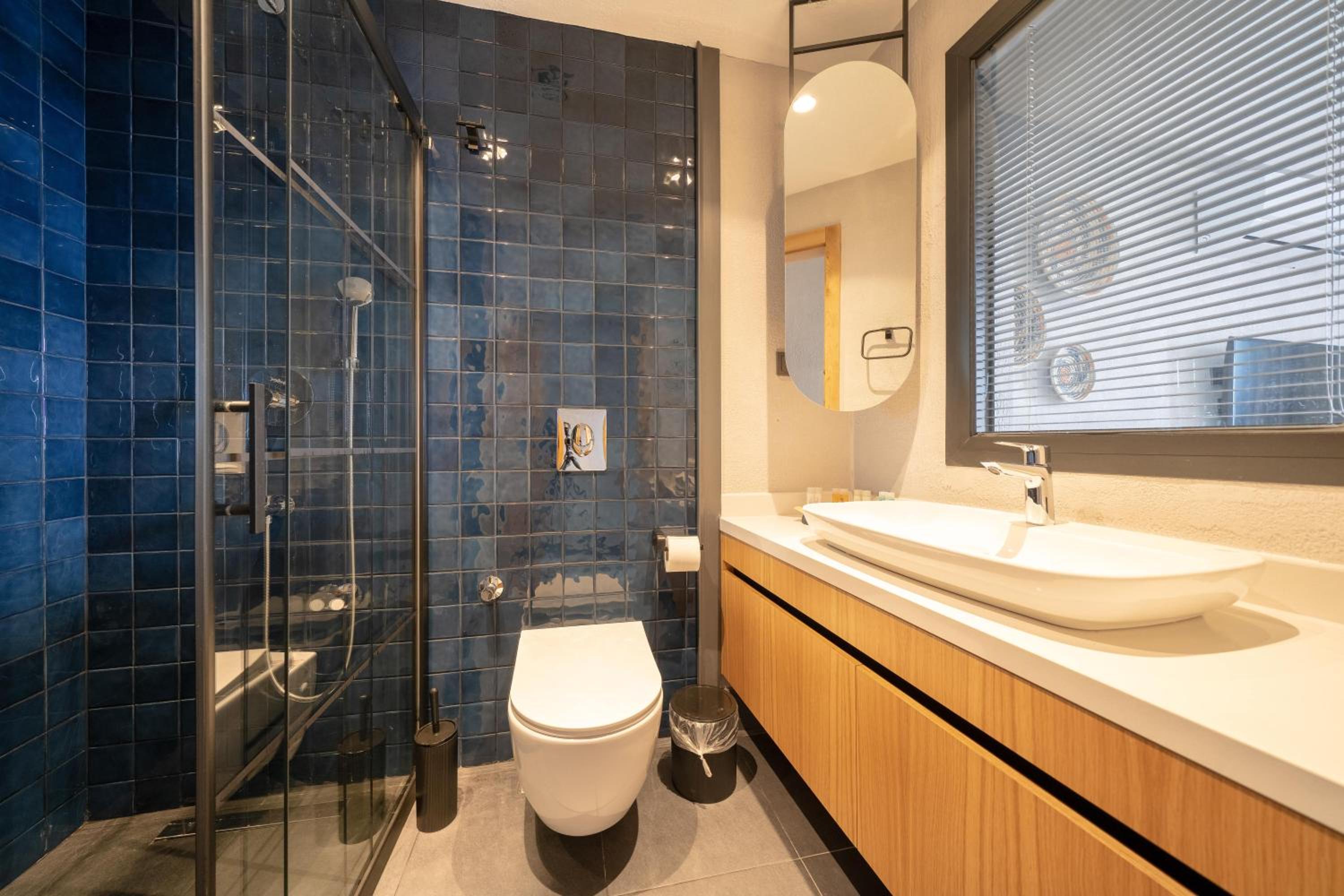 Reddoors Suites Deniz Manzaralı - Image 34
