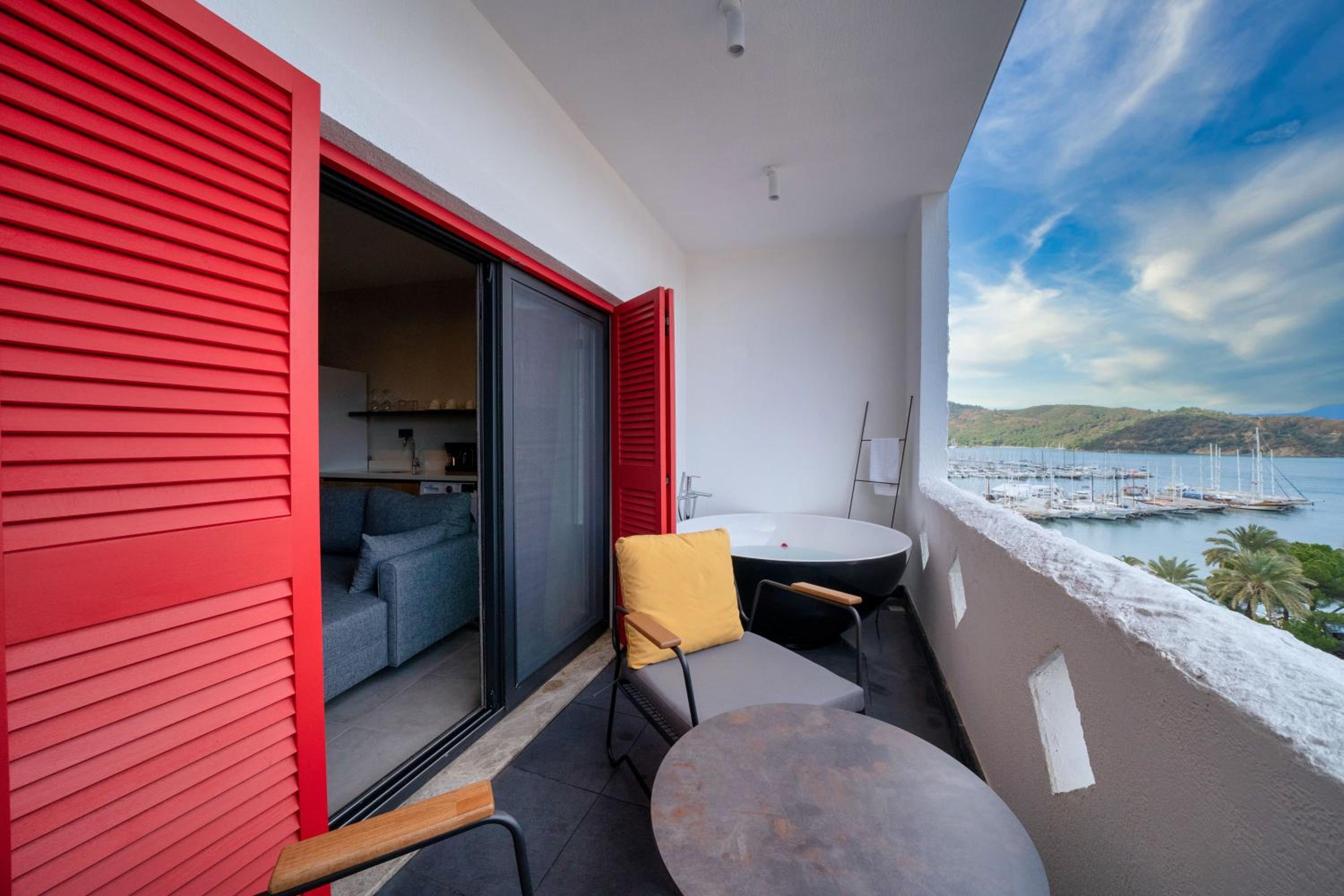 Reddoors Suites Deniz Manzaralı - Image 14