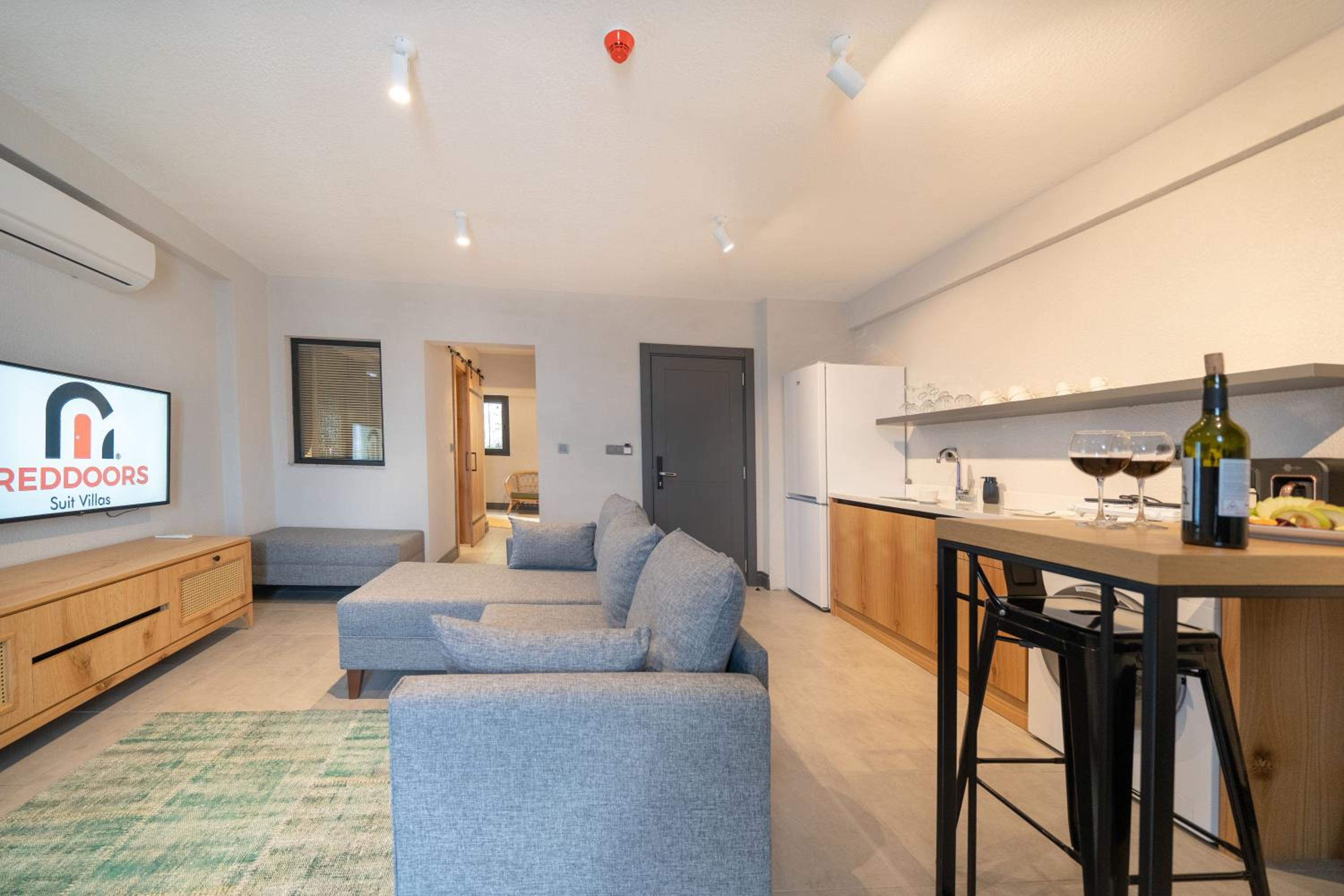 Reddoors Suites Deniz Manzaralı - Image 39