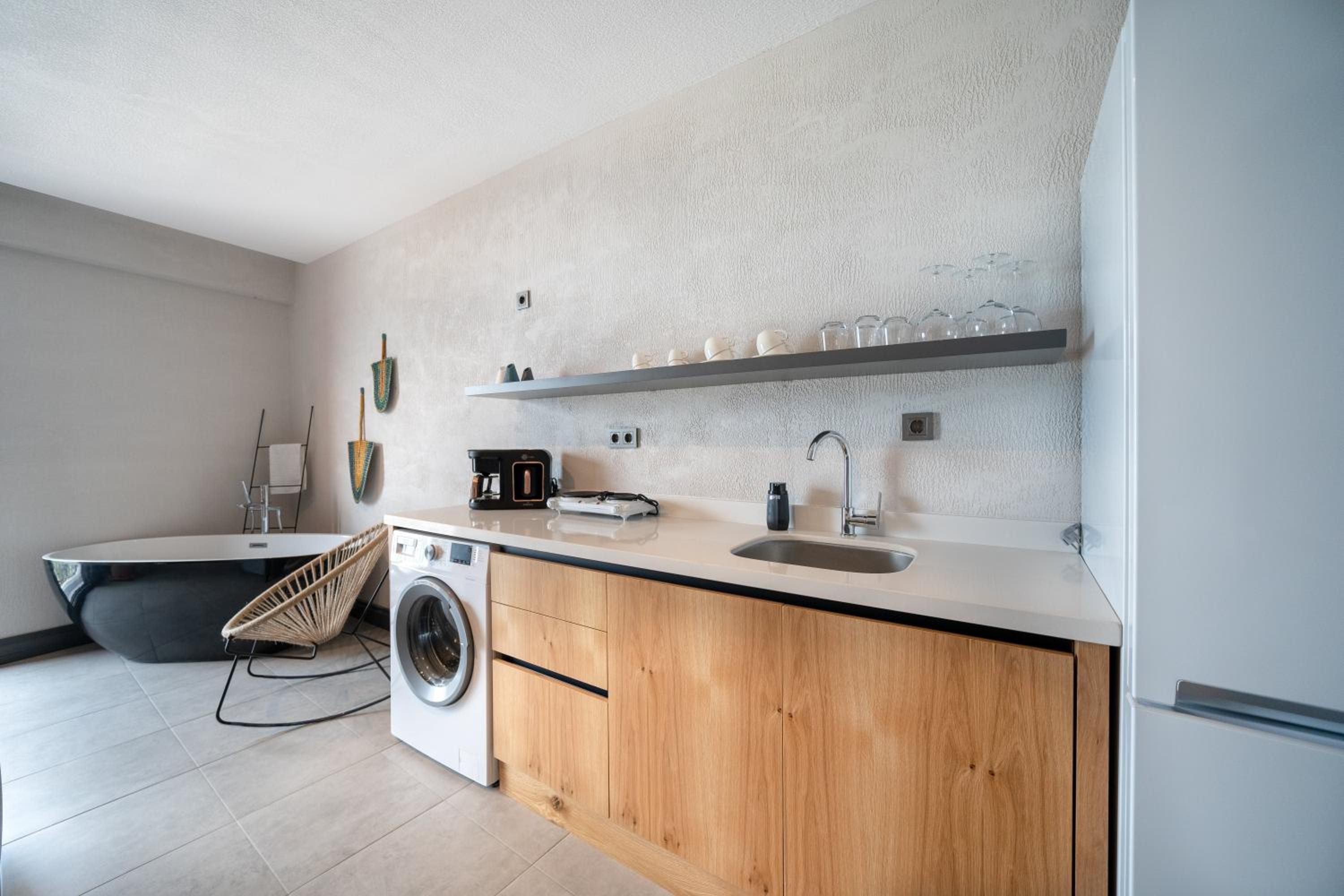 Reddoors Suites Deniz Manzaralı - Image 10