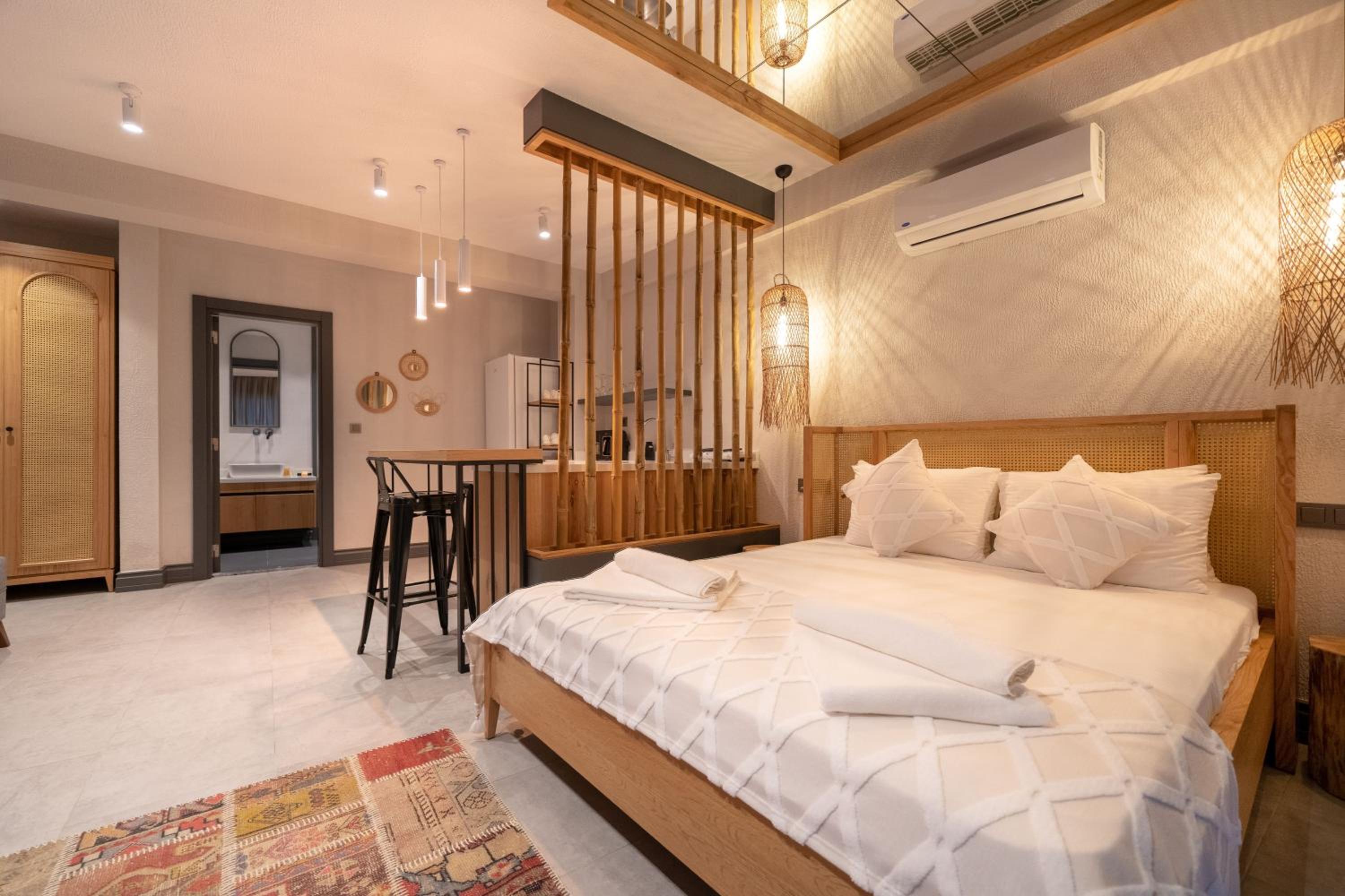 Reddoors Suites Deniz Manzaralı - Image 57