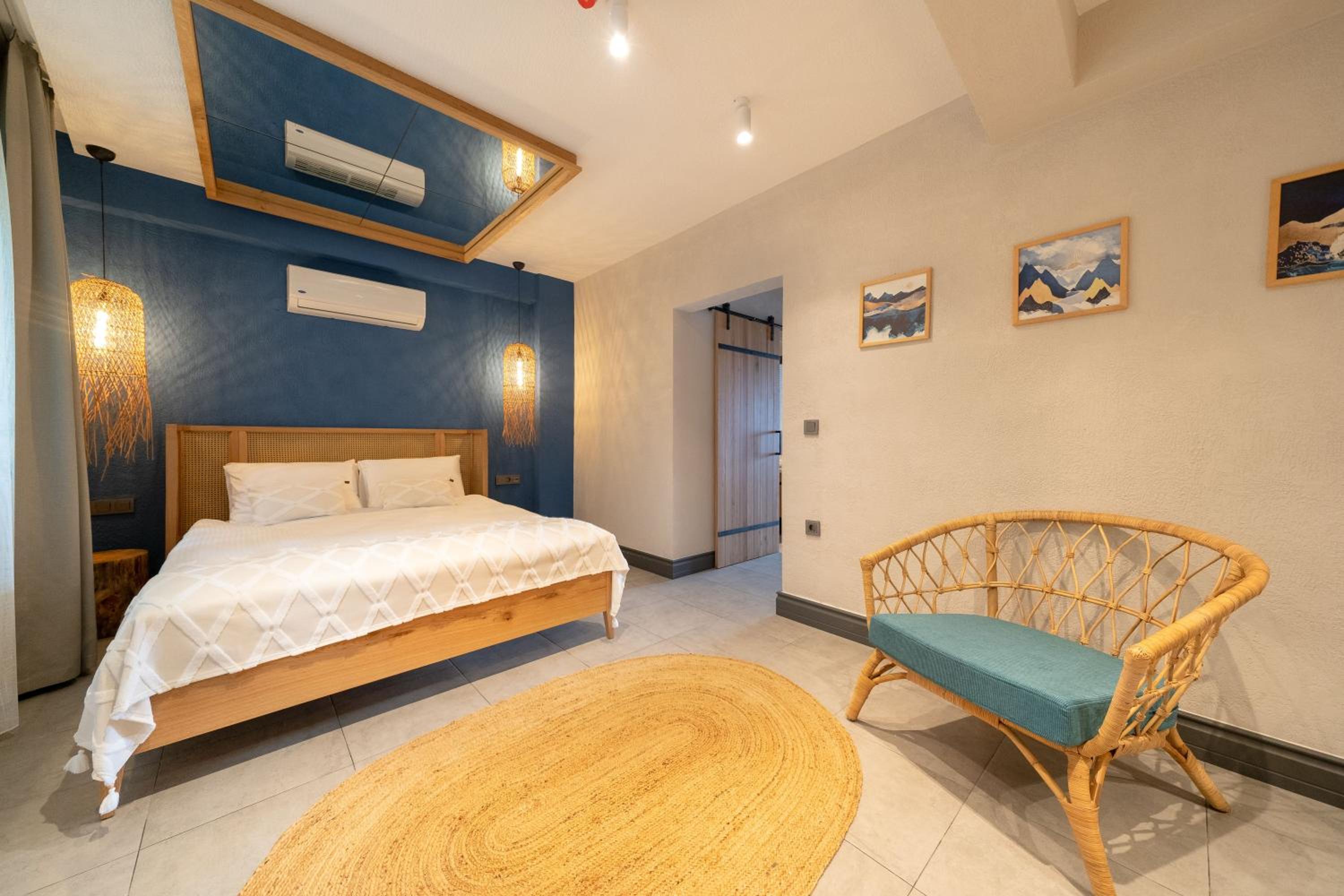 Reddoors Suites Deniz Manzaralı - Image 9