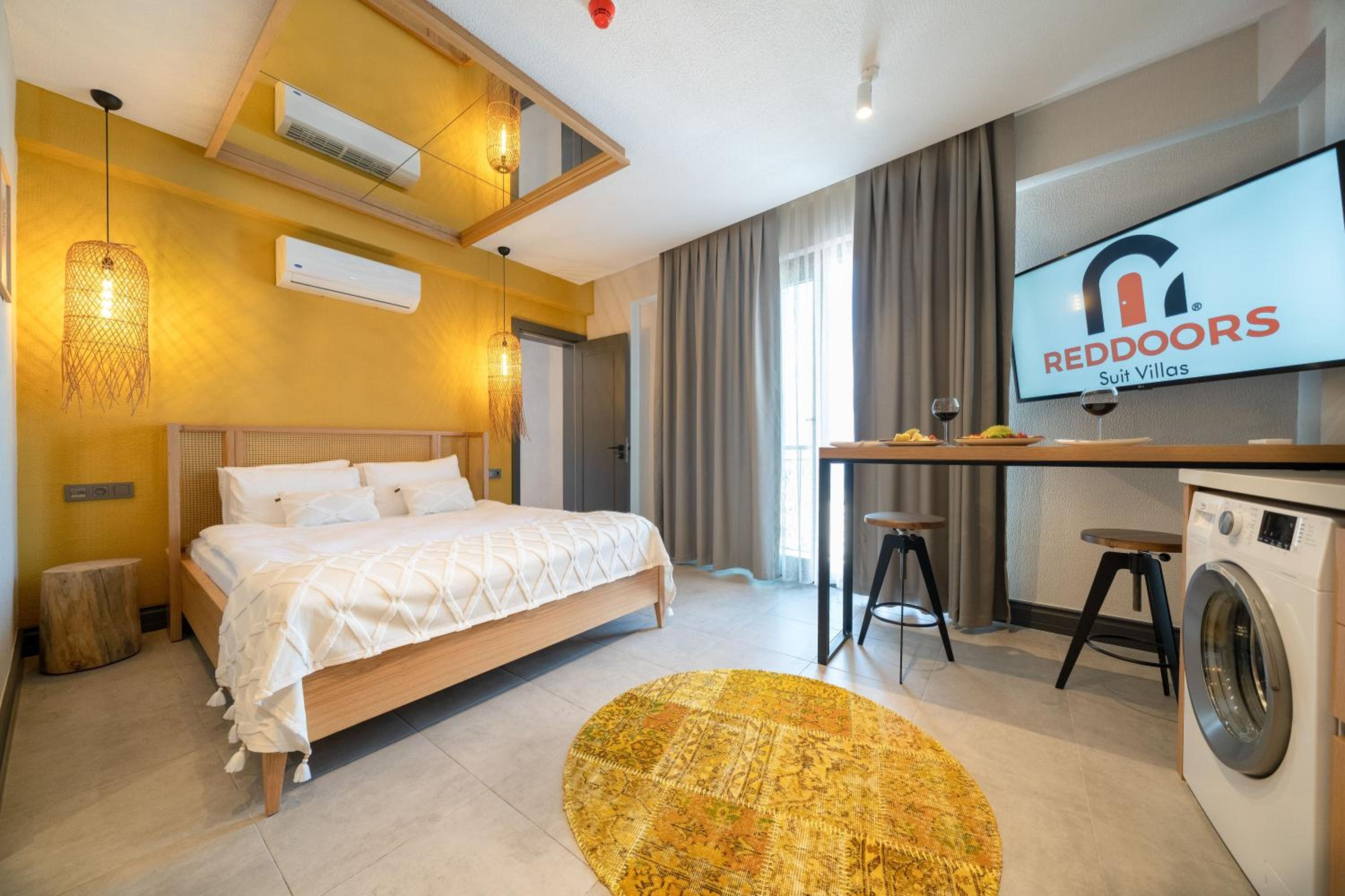 Reddoors Suites Deniz Manzaralı - Image 48