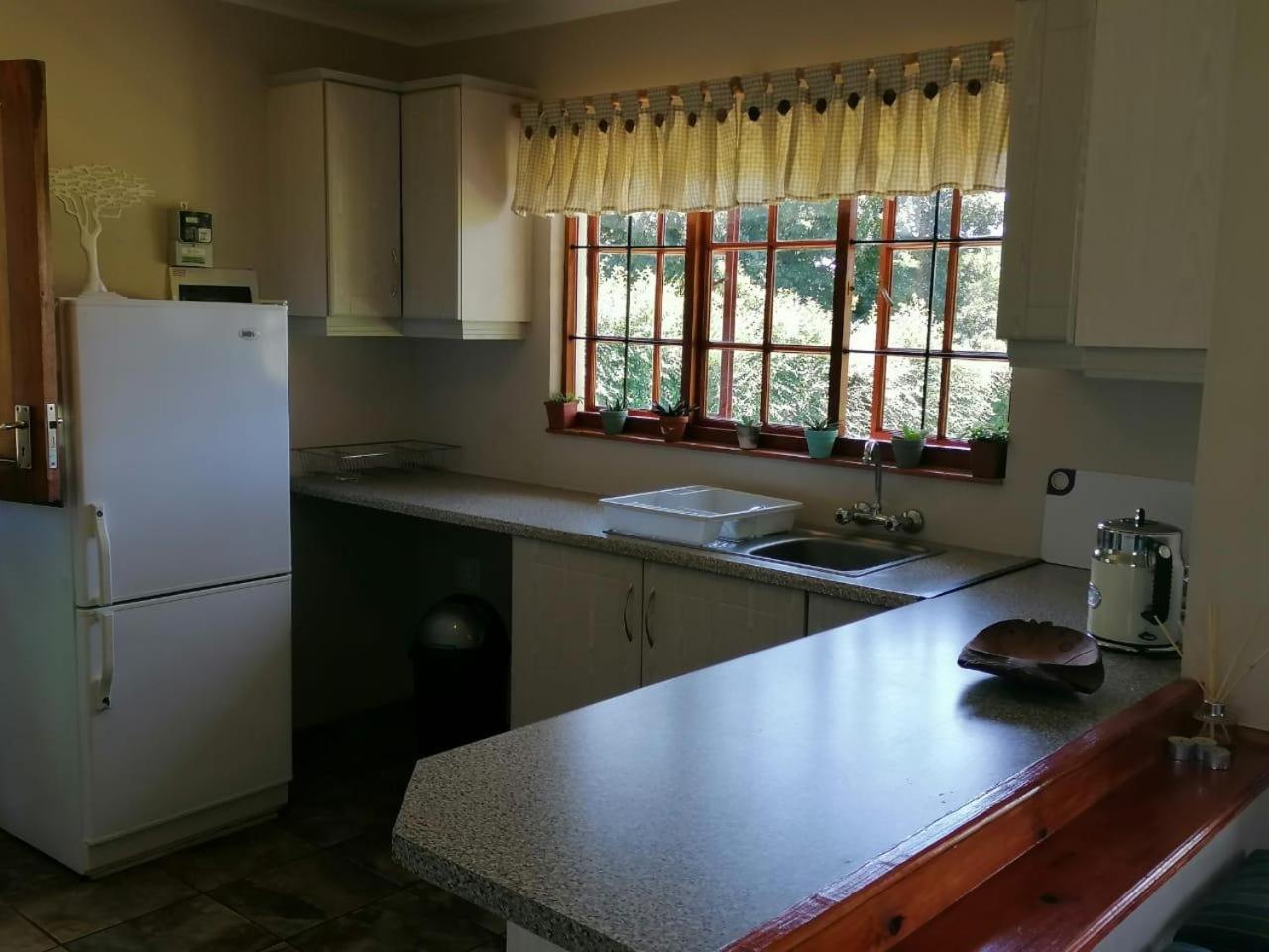 Cicada Cottage Peaceful Drakensberg Retreat view 5