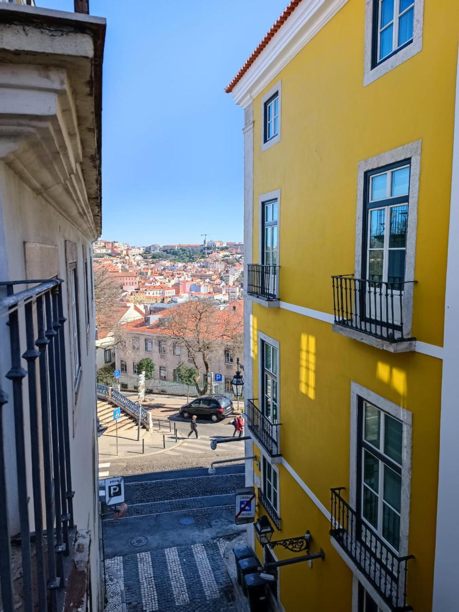 2 Bedroom Apartment - Bairro Alto Residence view 4