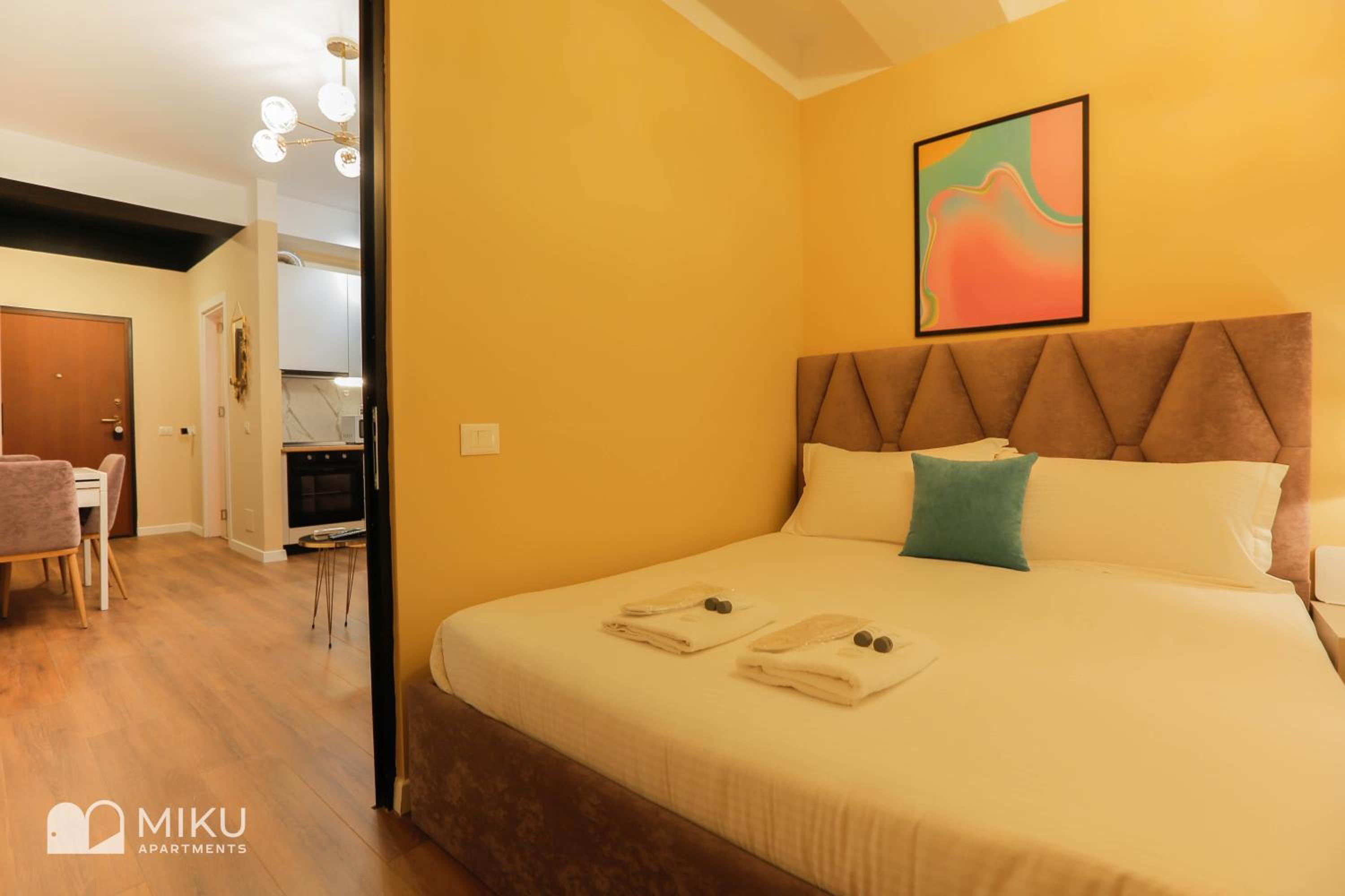 Miku Apartment - Perfect 1Bedroom At Komuna e Parisit