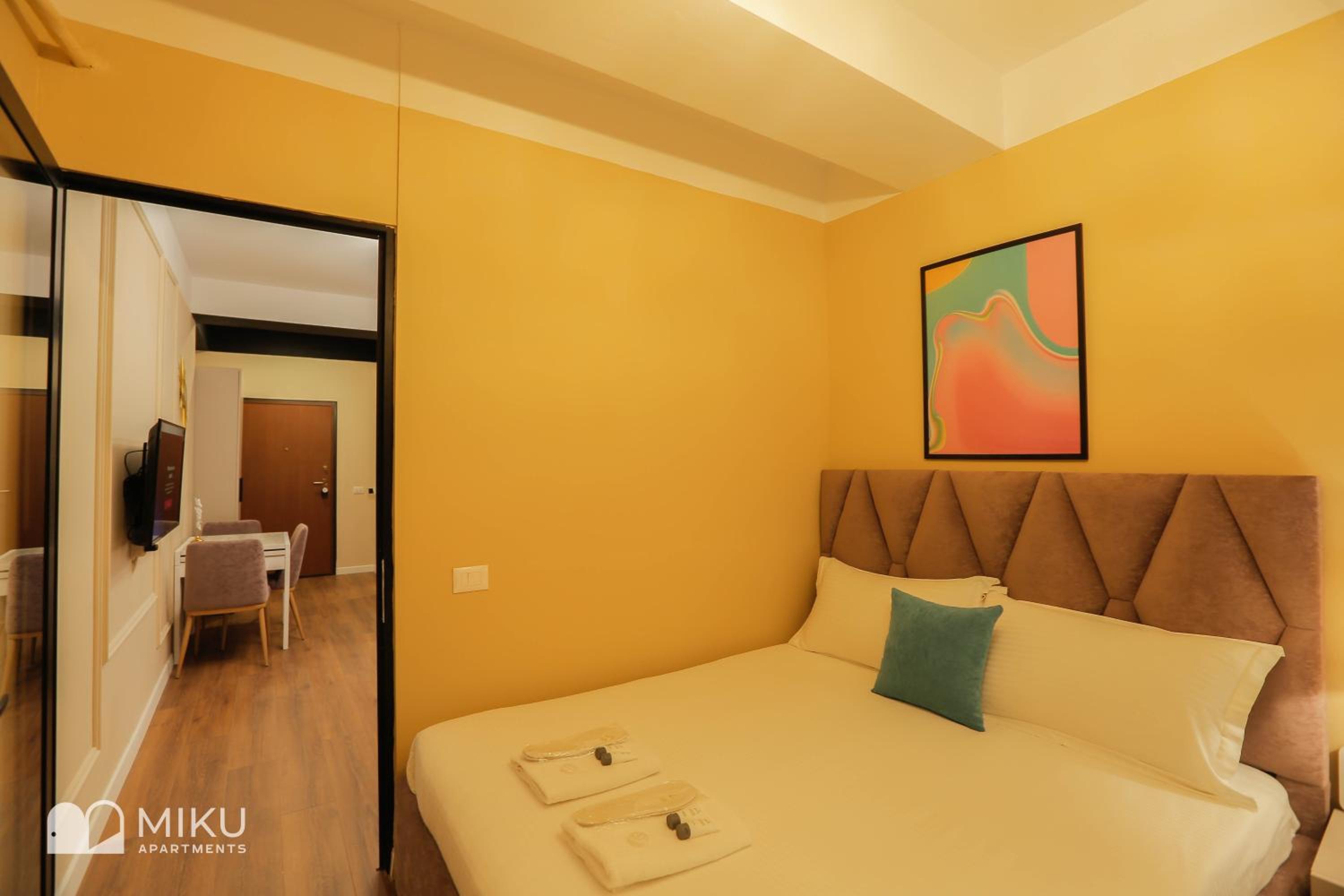 Miku Apartment - Perfect 1Bedroom At Komuna e Parisit