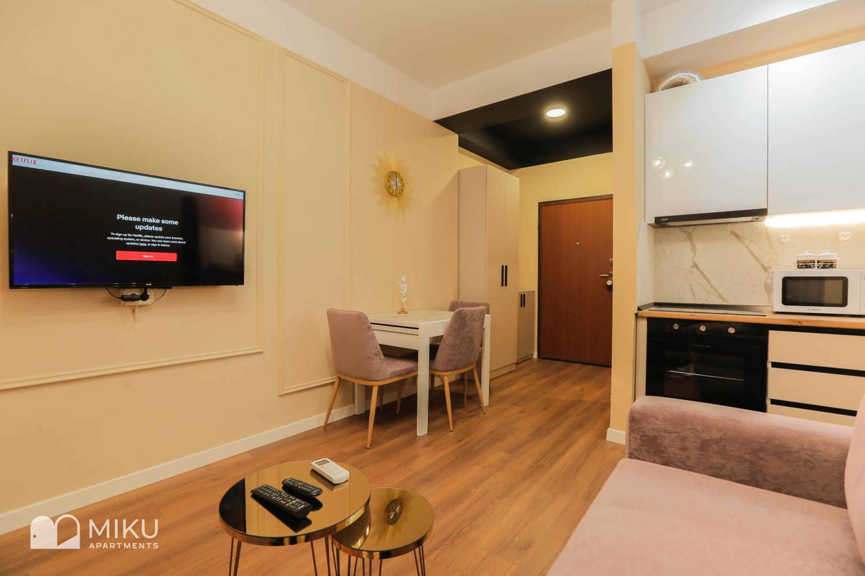 Miku Apartment - Perfect 1Bedroom At Komuna e Parisit