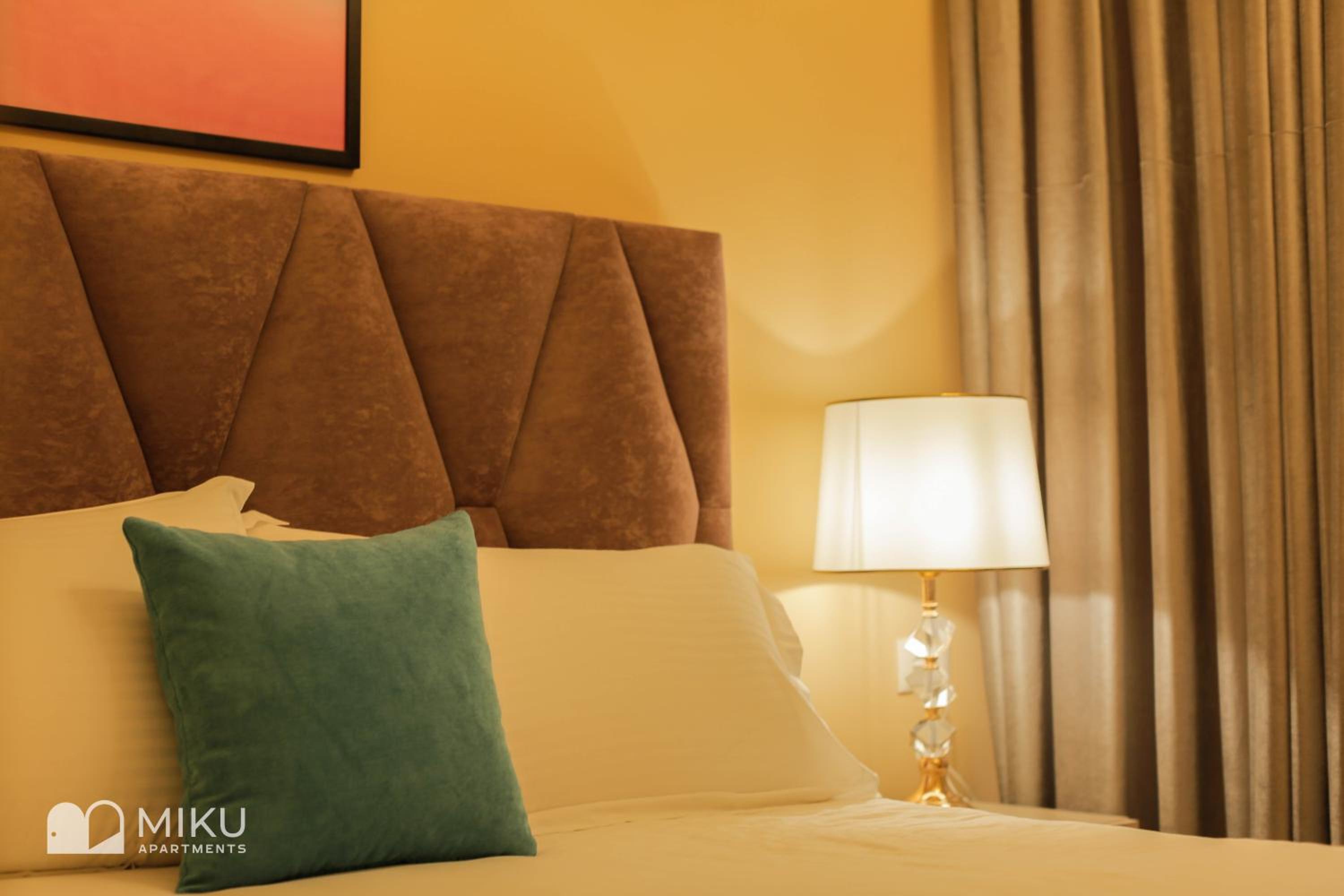 Miku Apartment - Perfect 1Bedroom At Komuna e Parisit