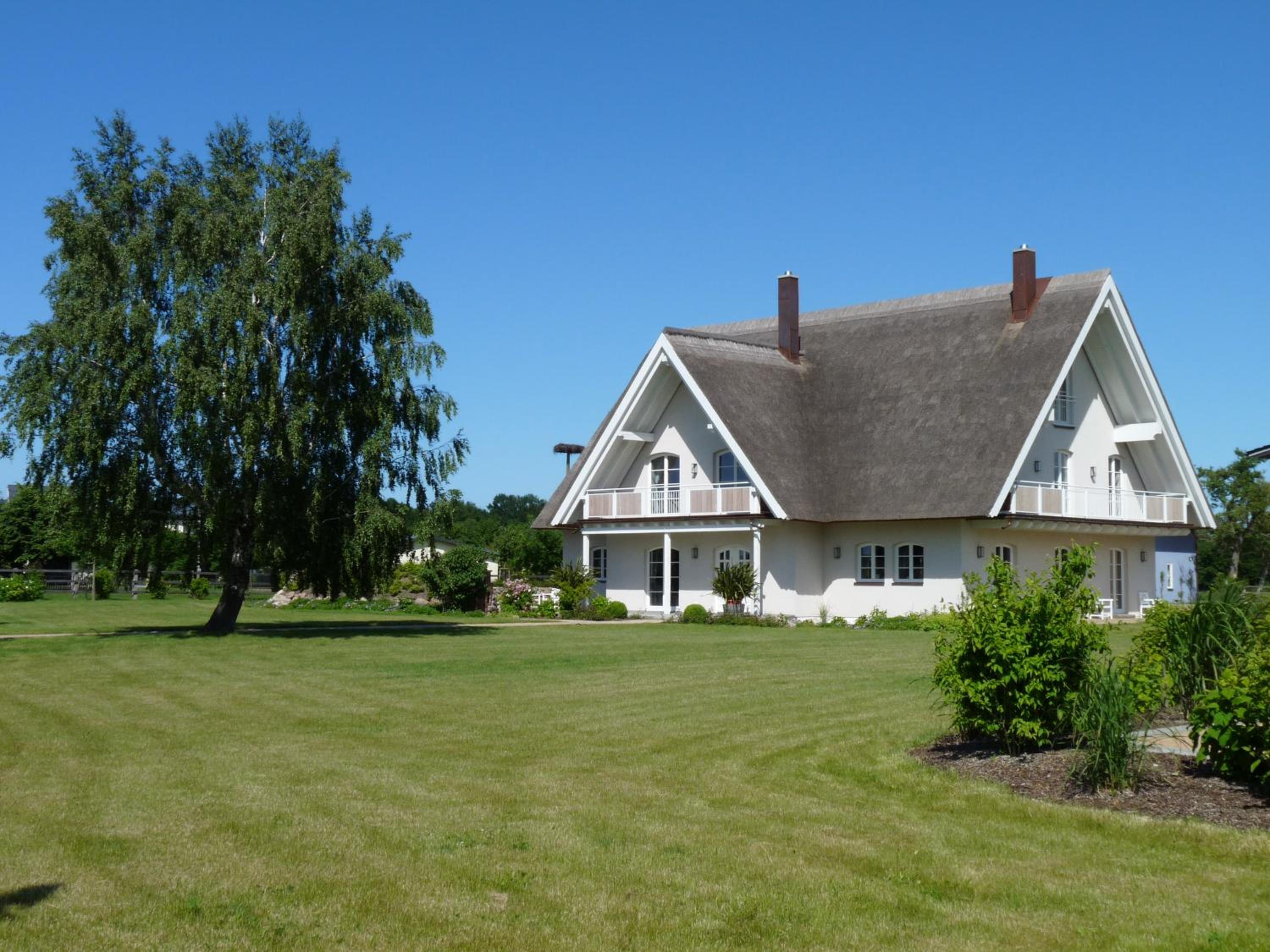 Lerchenhof Reestow - Ruhige Premium Apartments & Sauna