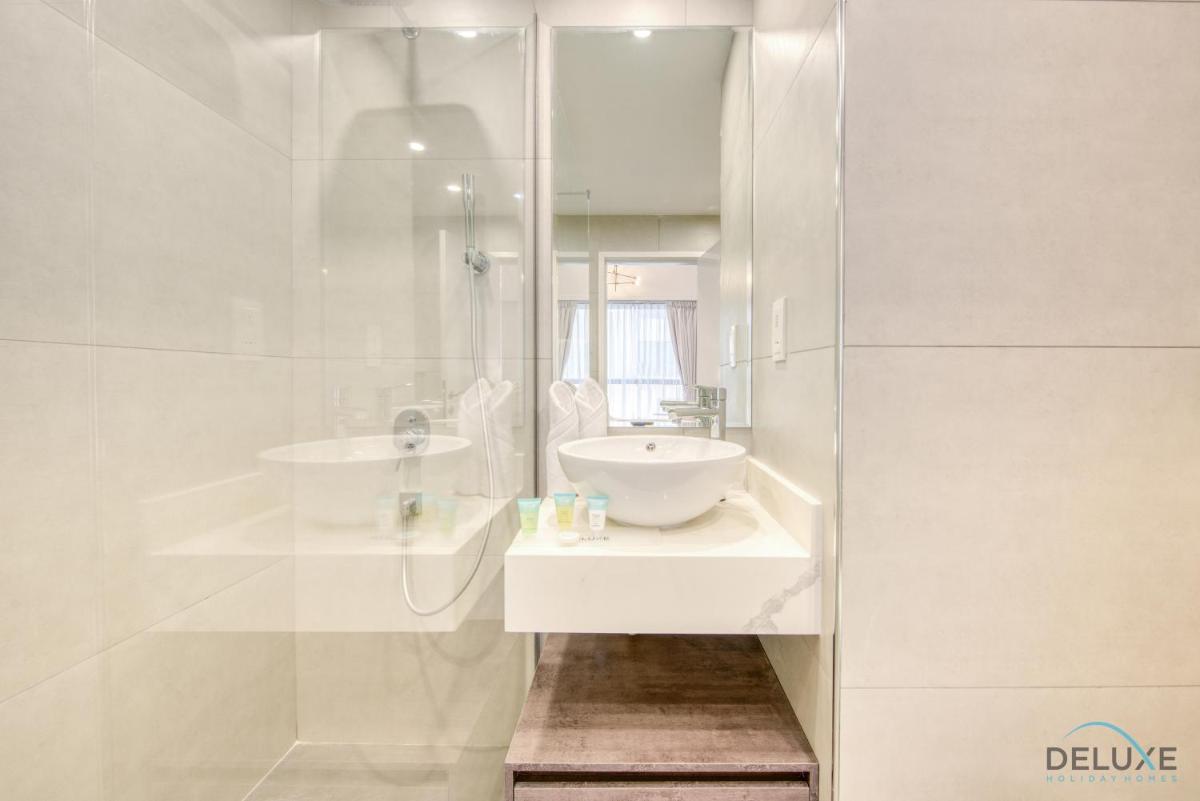 Immaculate 3BR at Sadaf 5 JBR by Deluxe Holiday Homes