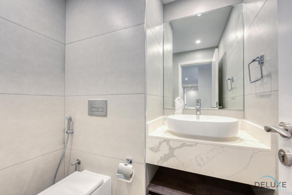 Immaculate 3BR at Sadaf 5 JBR by Deluxe Holiday Homes