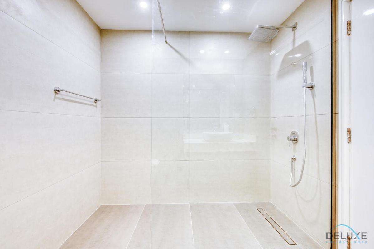 Immaculate 3BR at Sadaf 5 JBR by Deluxe Holiday Homes