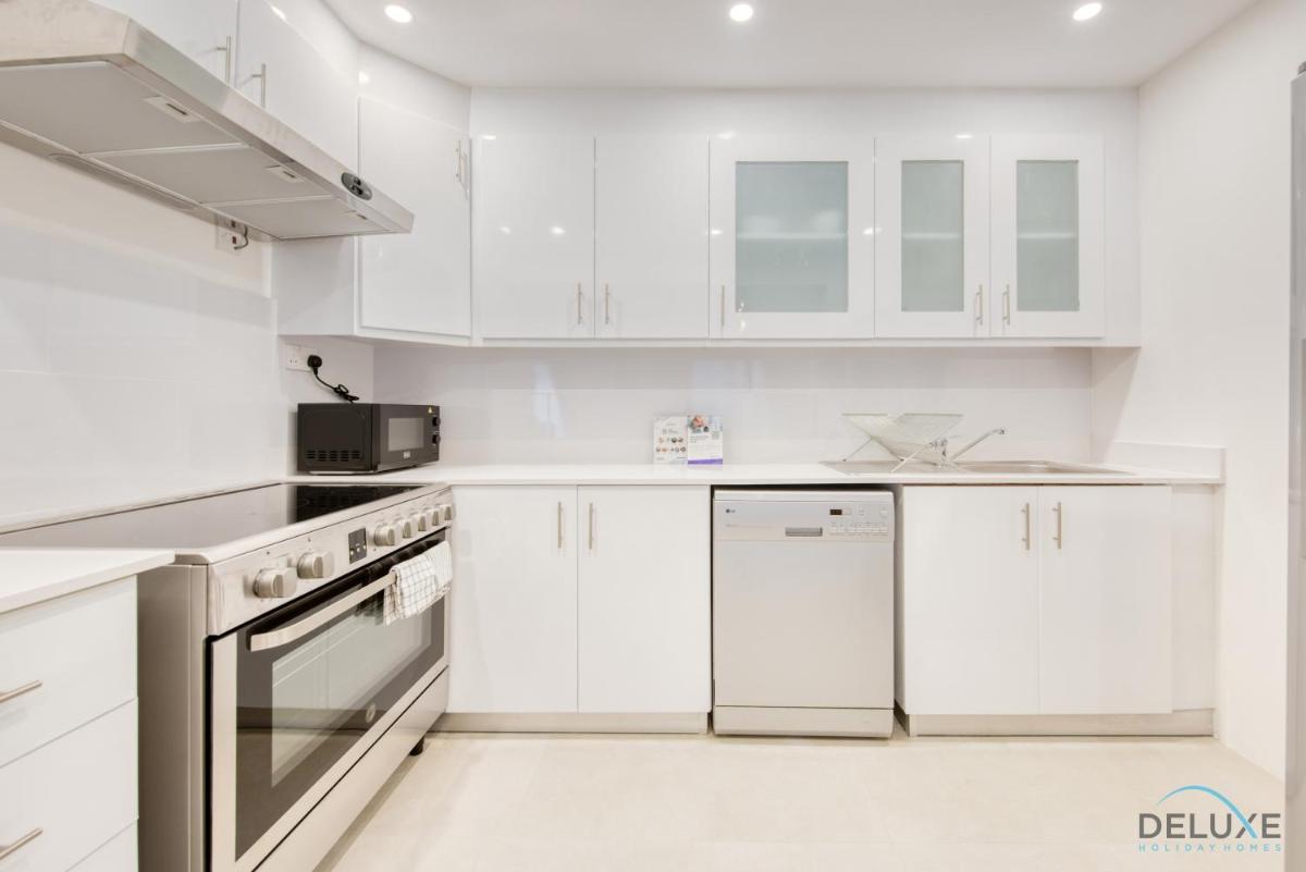 Immaculate 3BR at Sadaf 5 JBR by Deluxe Holiday Homes
