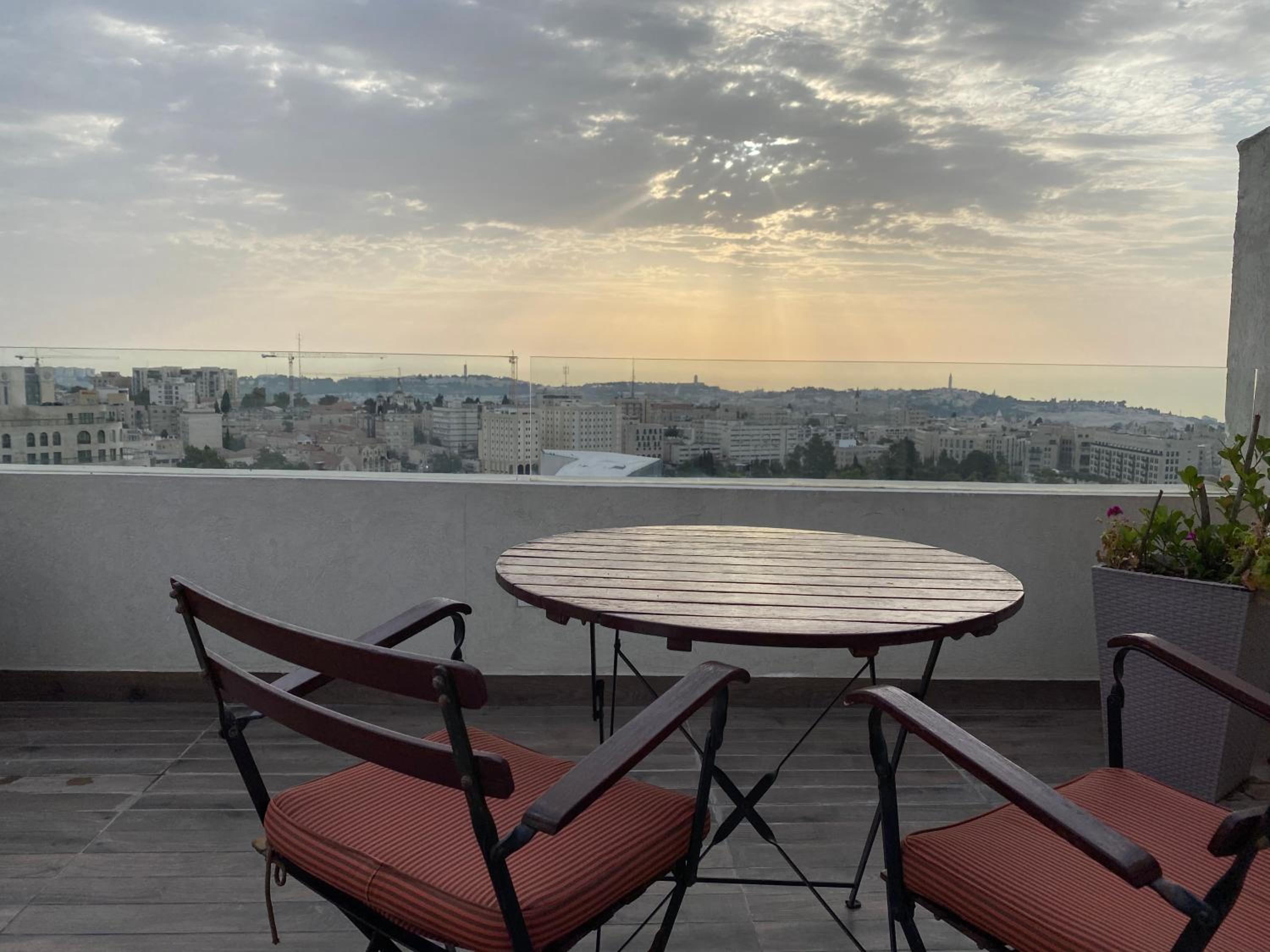 King George suites view 5