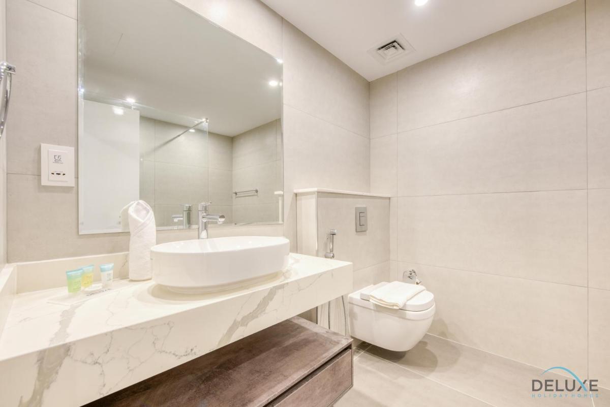 Immaculate 3BR at Sadaf 5 JBR by Deluxe Holiday Homes