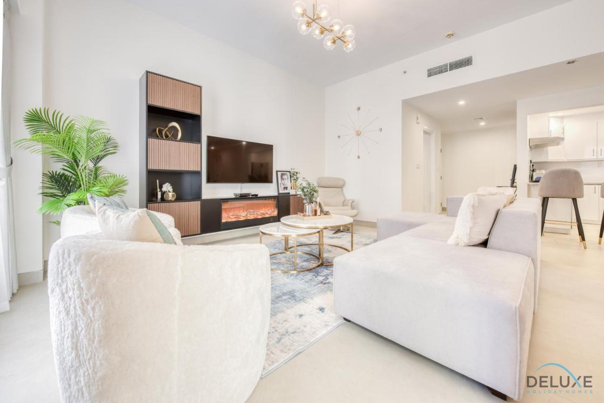 Immaculate 3BR at Sadaf 5 JBR by Deluxe Holiday Homes