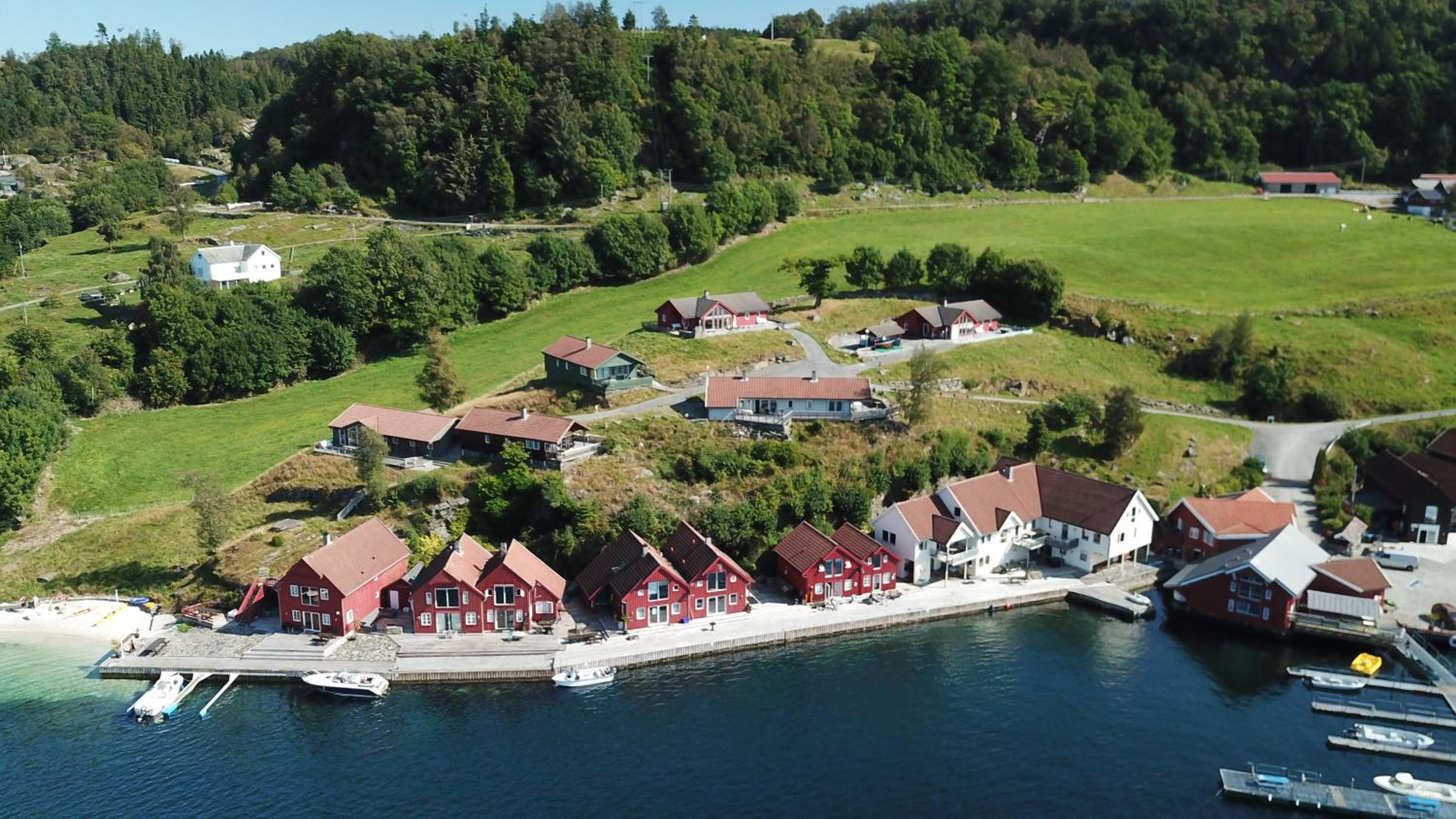 H21 - Furre Beach view 3