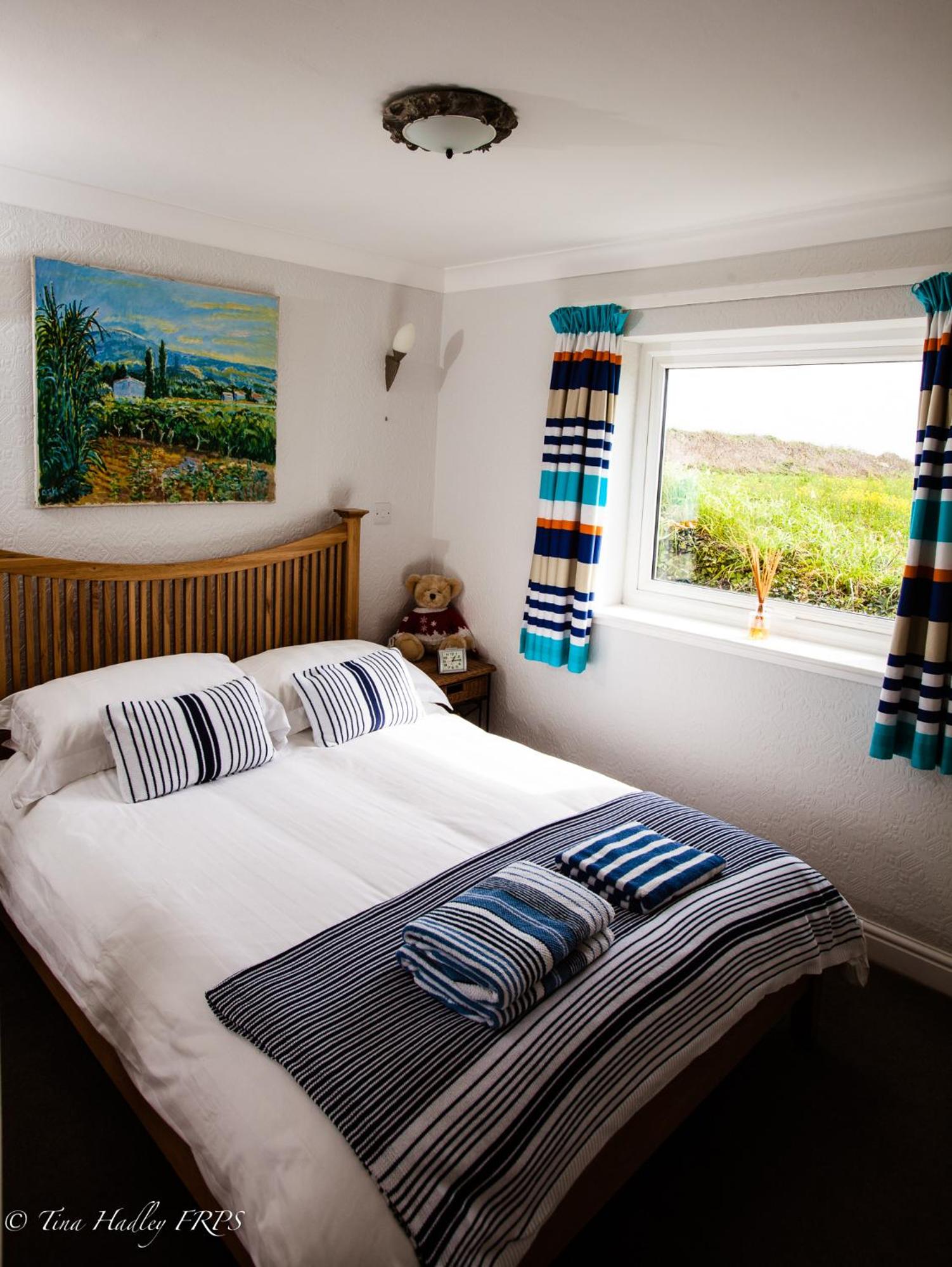 The Old Dairy, Land's End, Sennen view 5