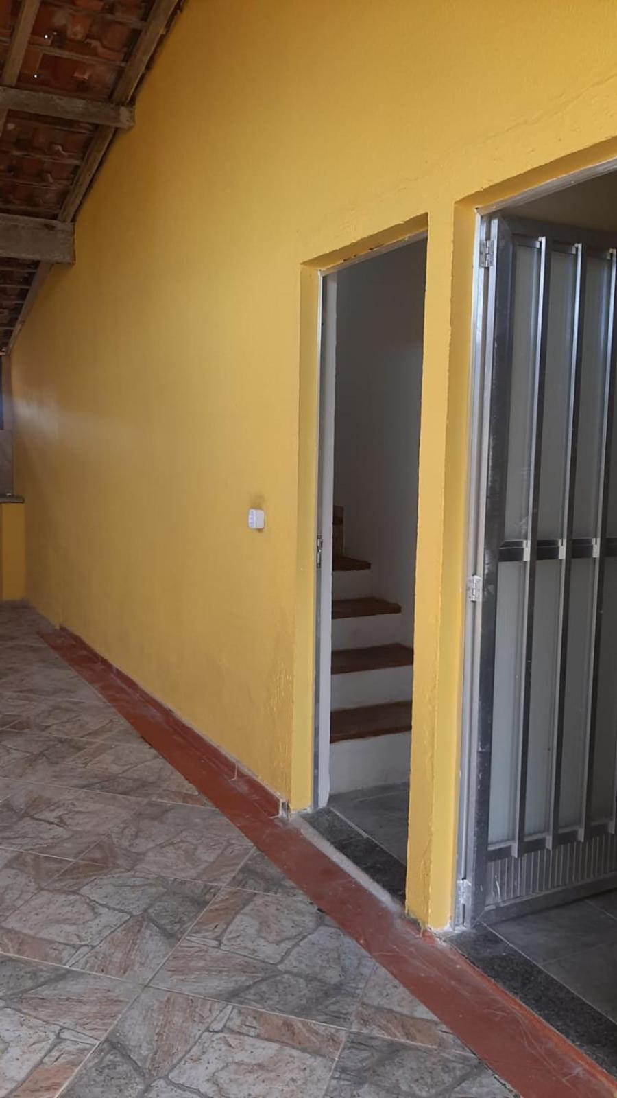 3º andar independente - Casa a 50m da praia com vista lateral para o mar