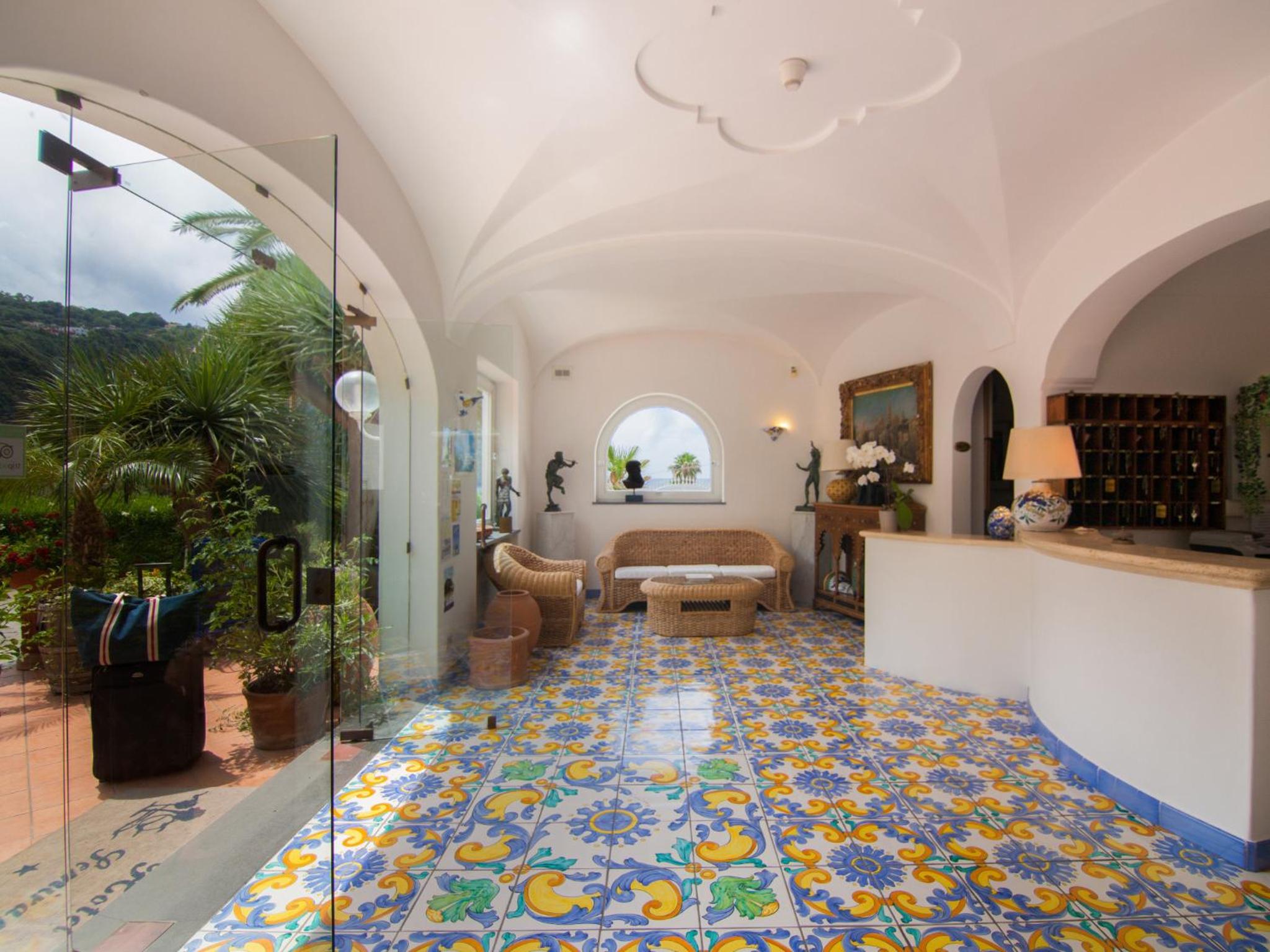 Hotel Semiramis Hotel De Charme & Pools - Image 1